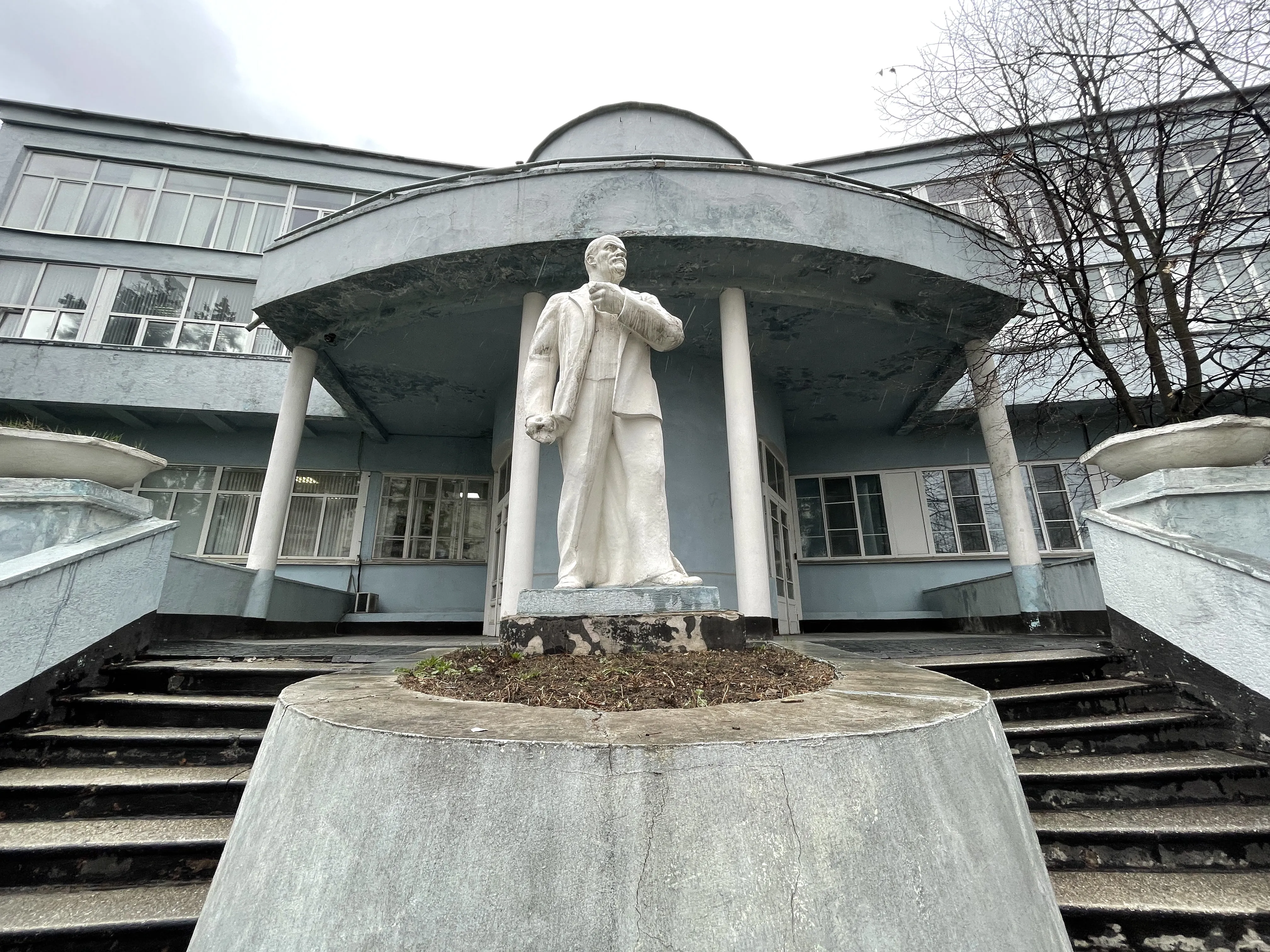 Офис с советским декором, фото 3