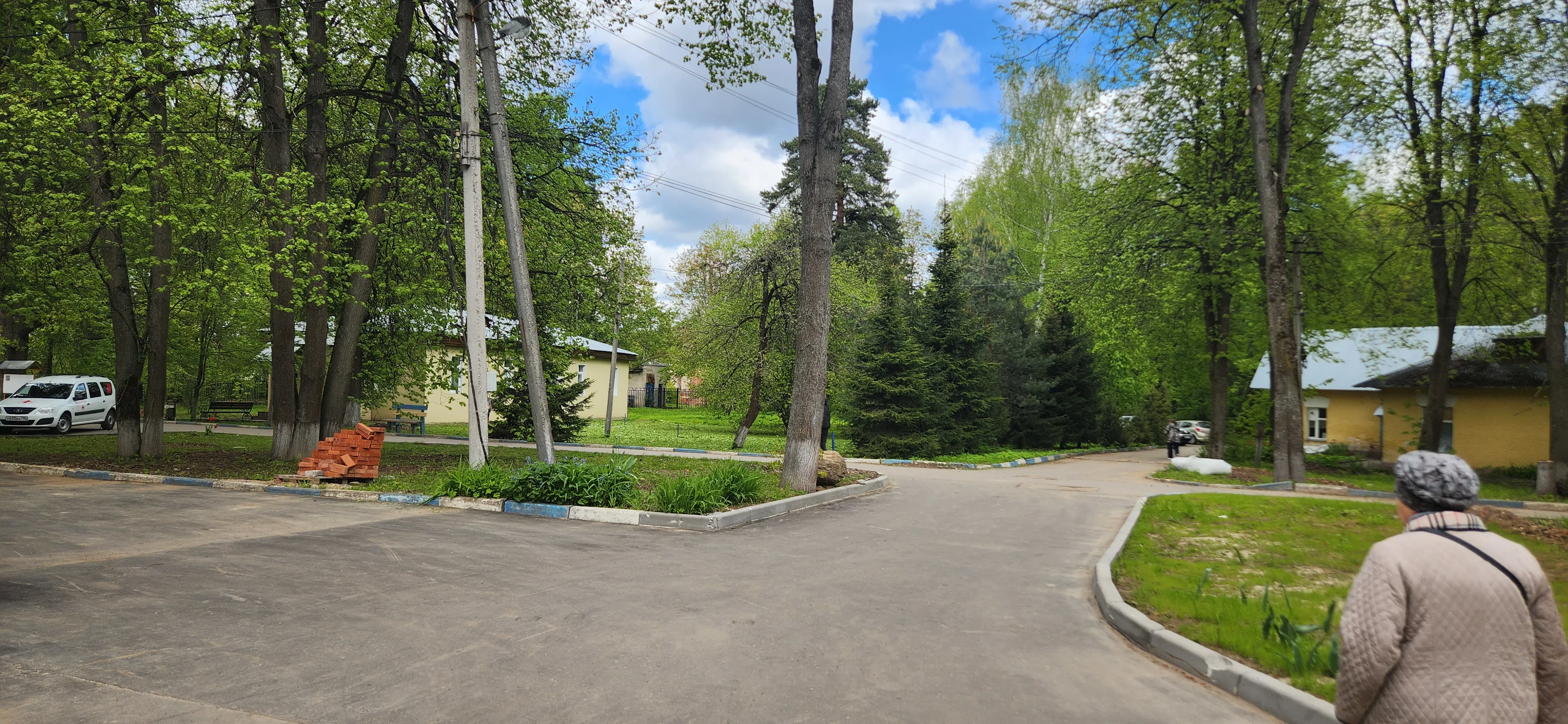 Больница в лесной гуще, фото 10