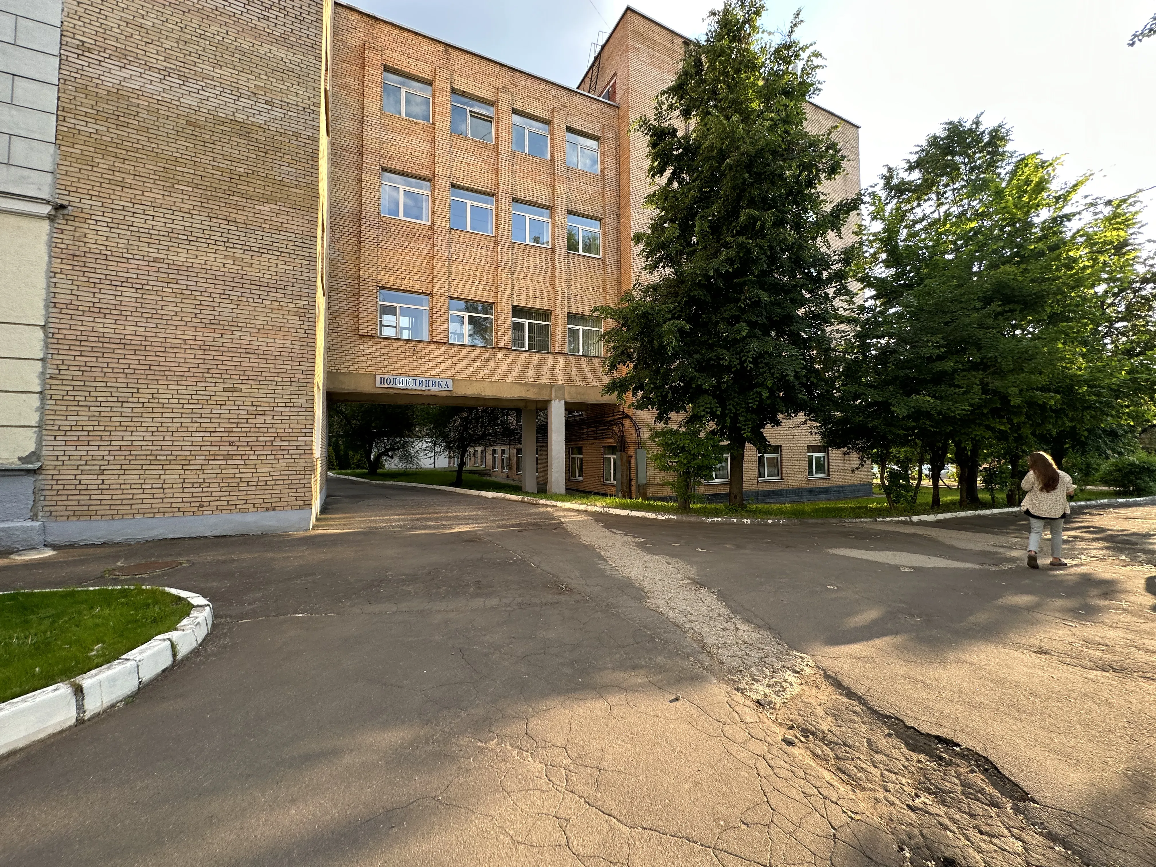 Парадный фасад-ротонда у фонтана, фото 19
