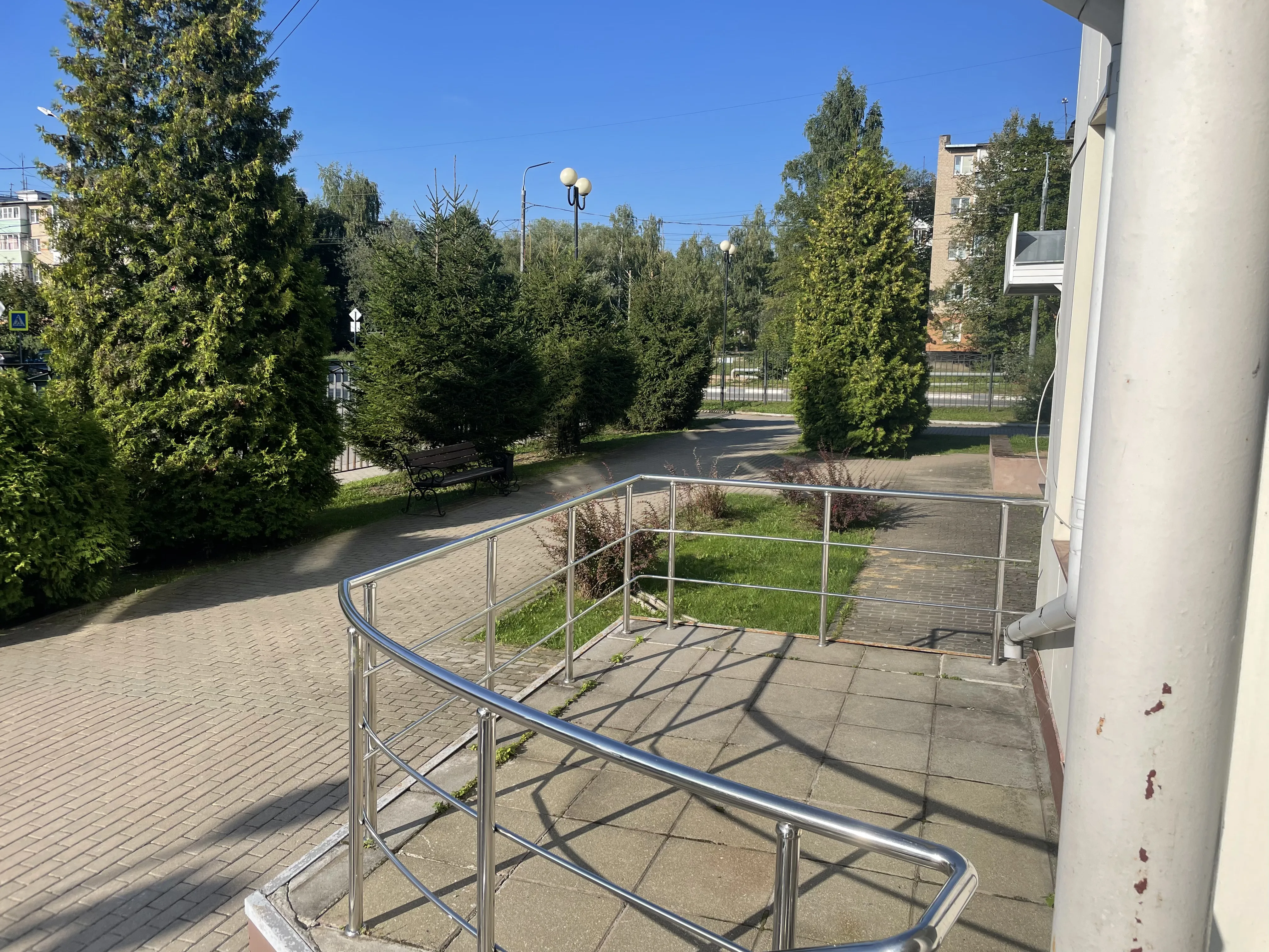 Поликлиника с пандусом, фото 2