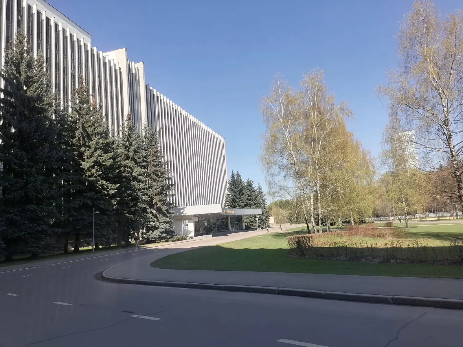 Медцентр в стиле сталинского ампира, фото 1