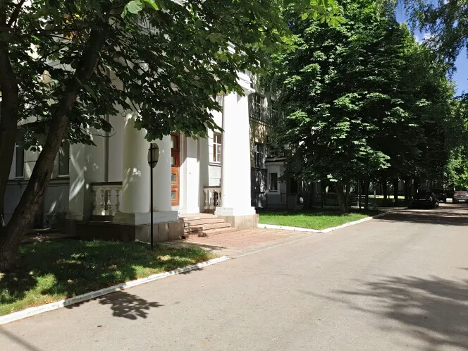 Медцентр с колоннами, фото 21