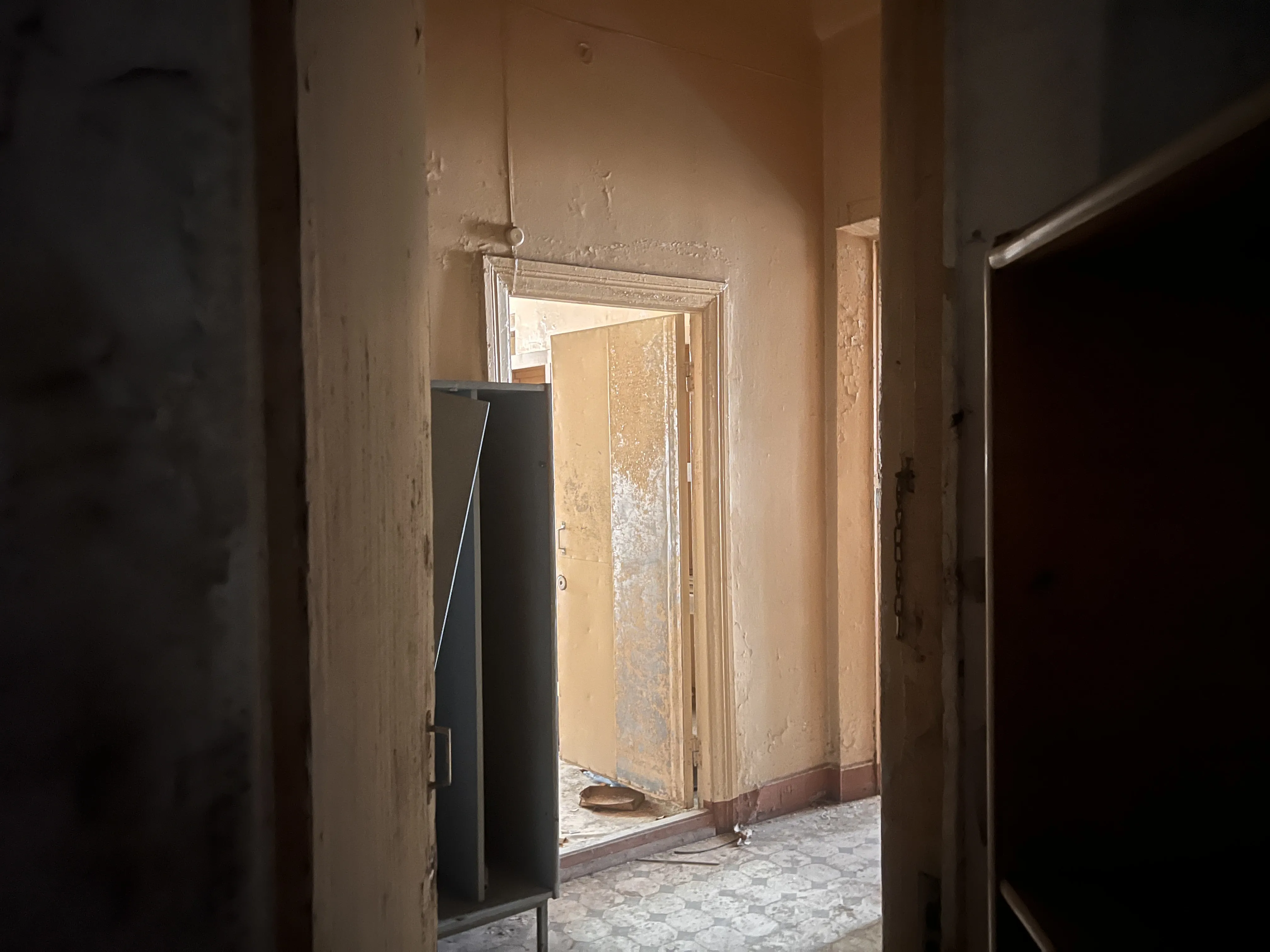 Коридоры заброшенного завода, фото 13