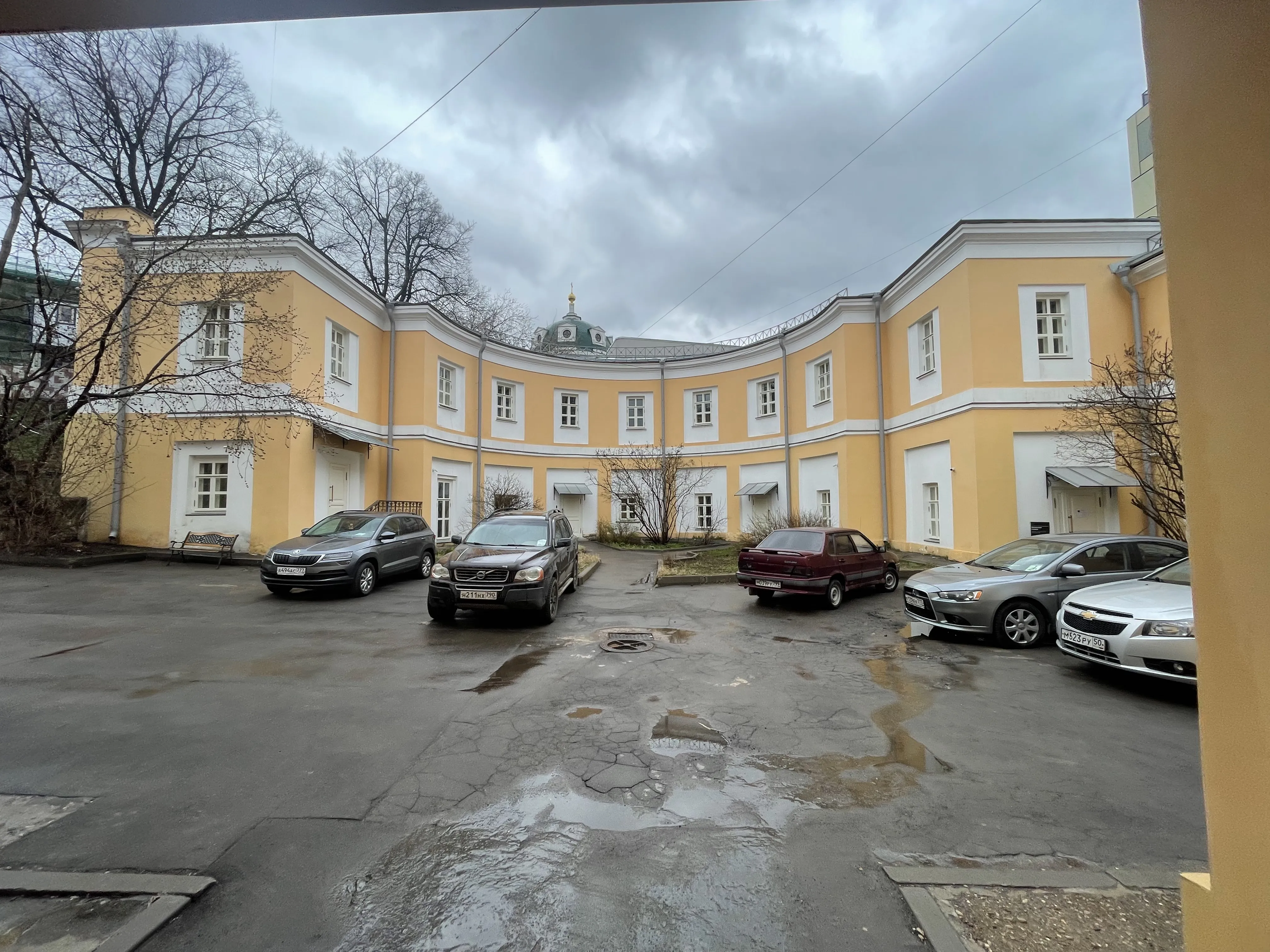 Больница с рельефным фасадом, фото 5