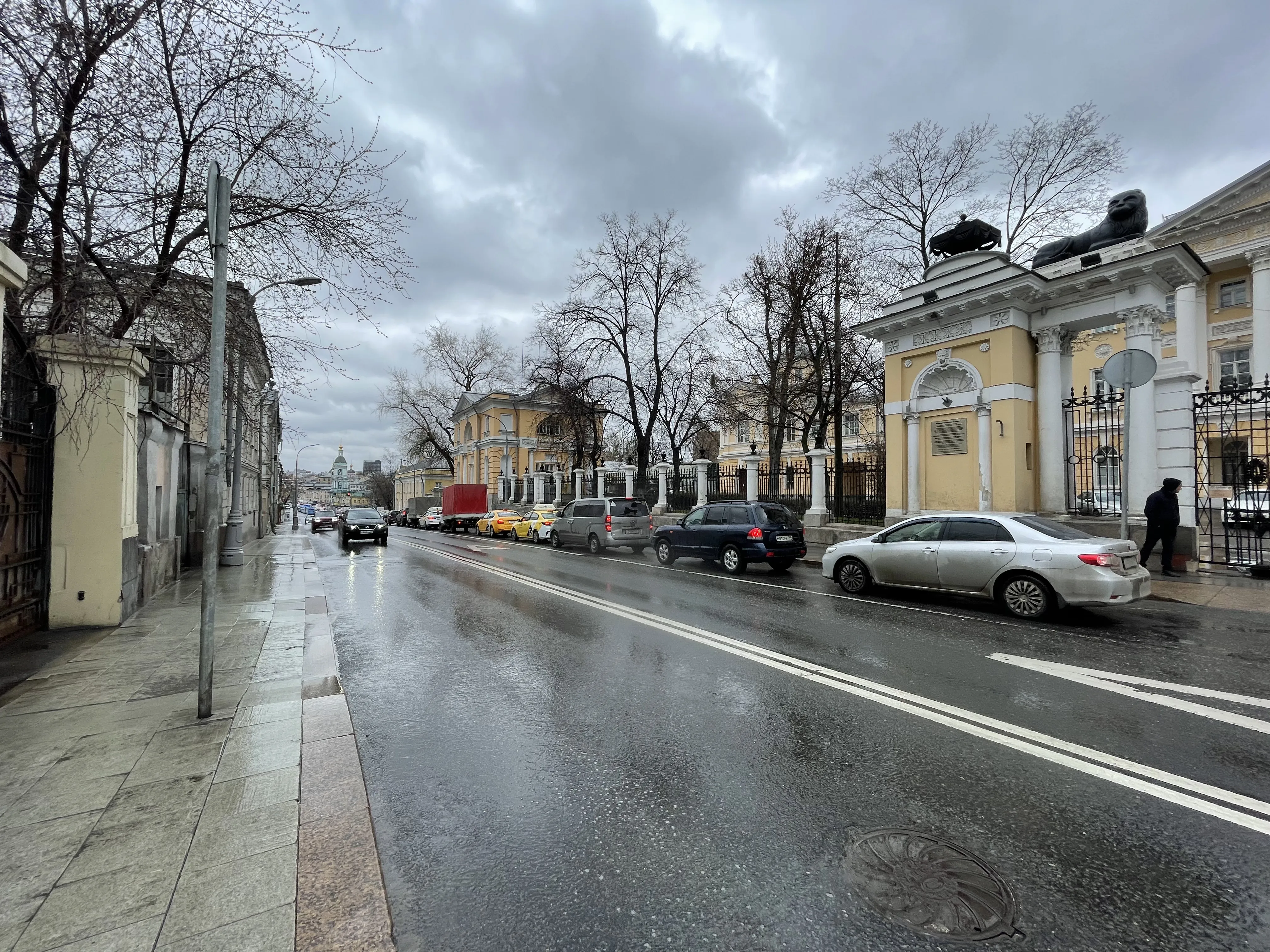 Больница с рельефным фасадом, фото 21