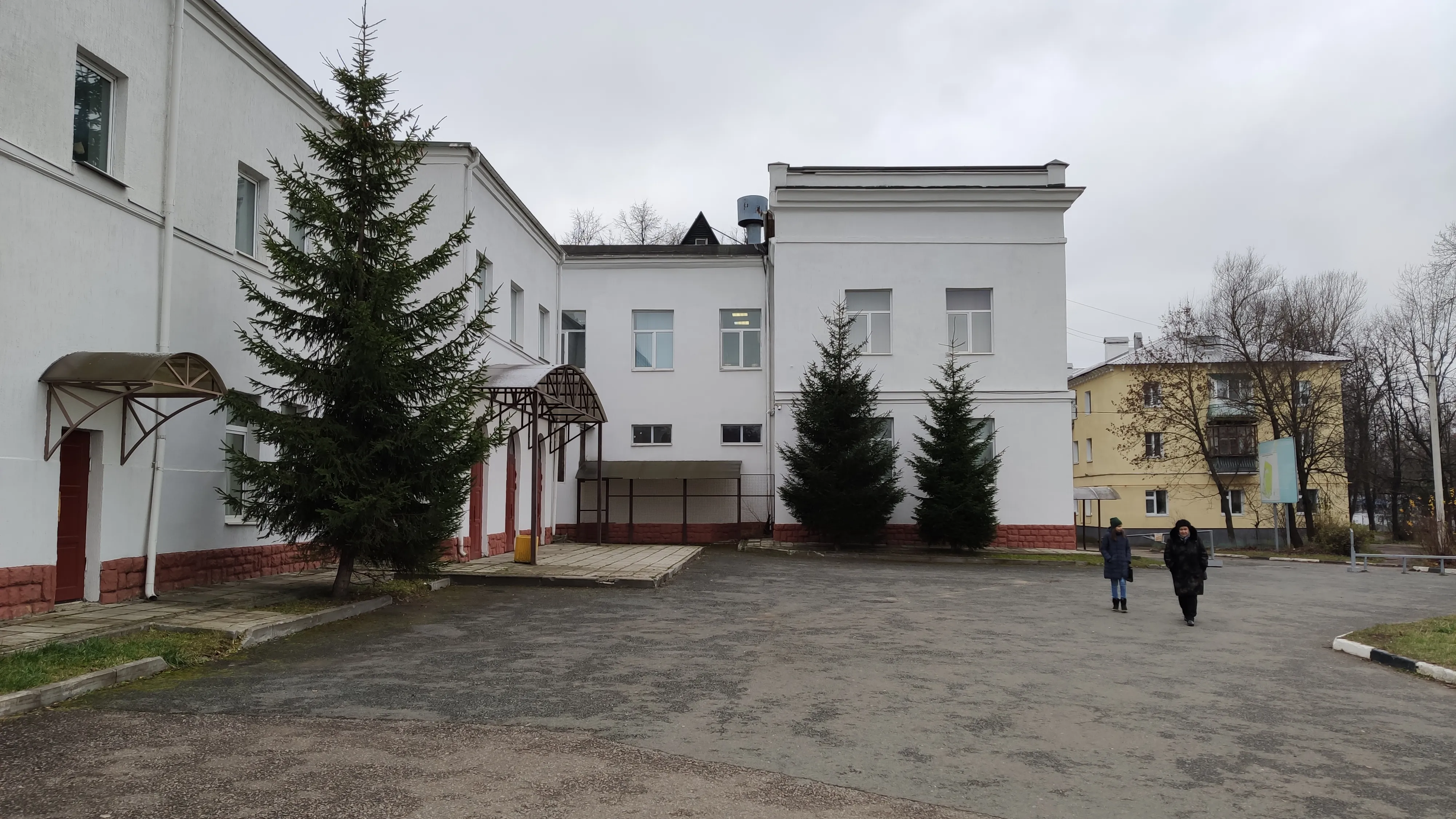 Парадный Дворец культуры, фото 1