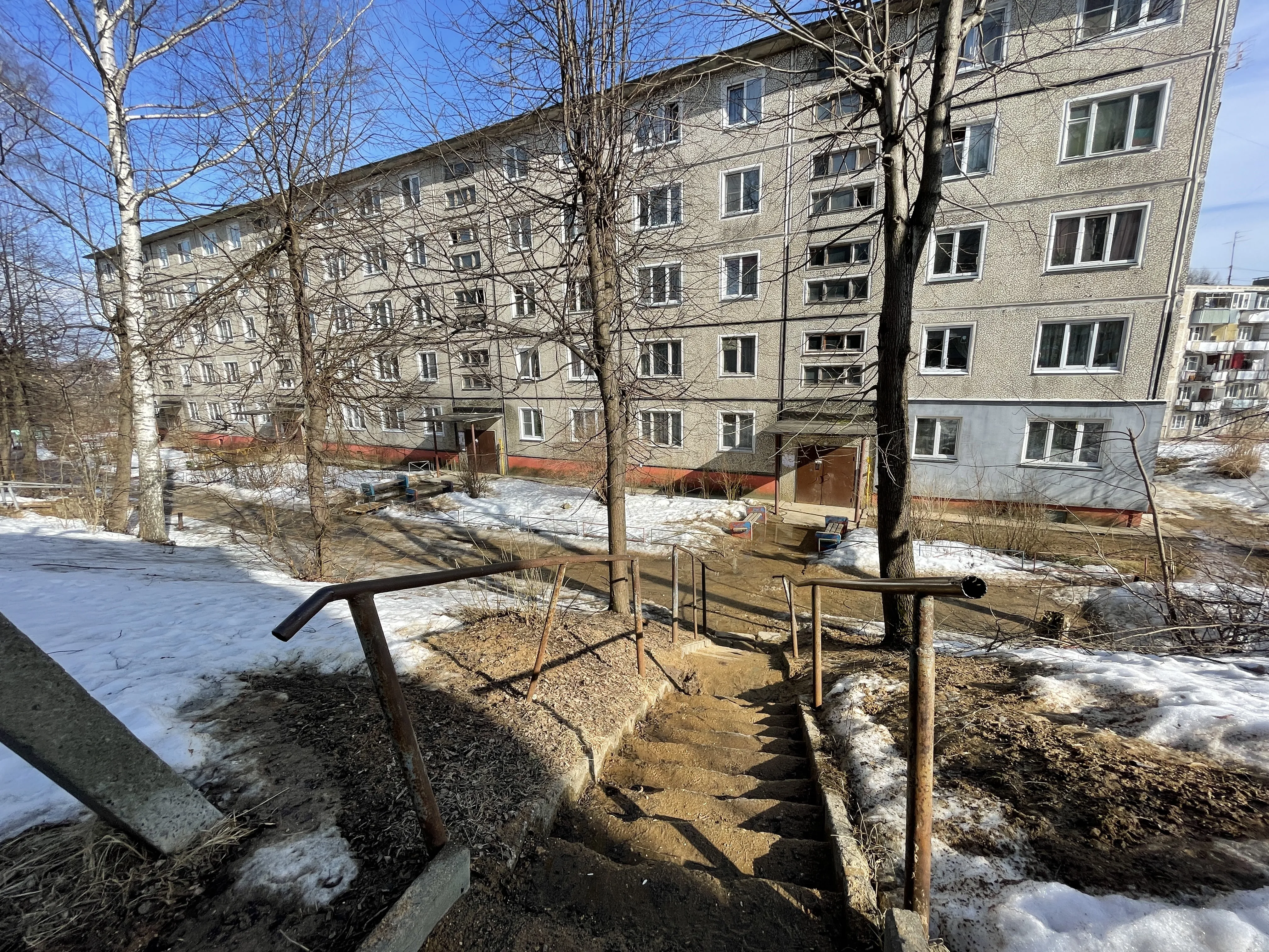 Ряд колонн и каркасов, фото 13
