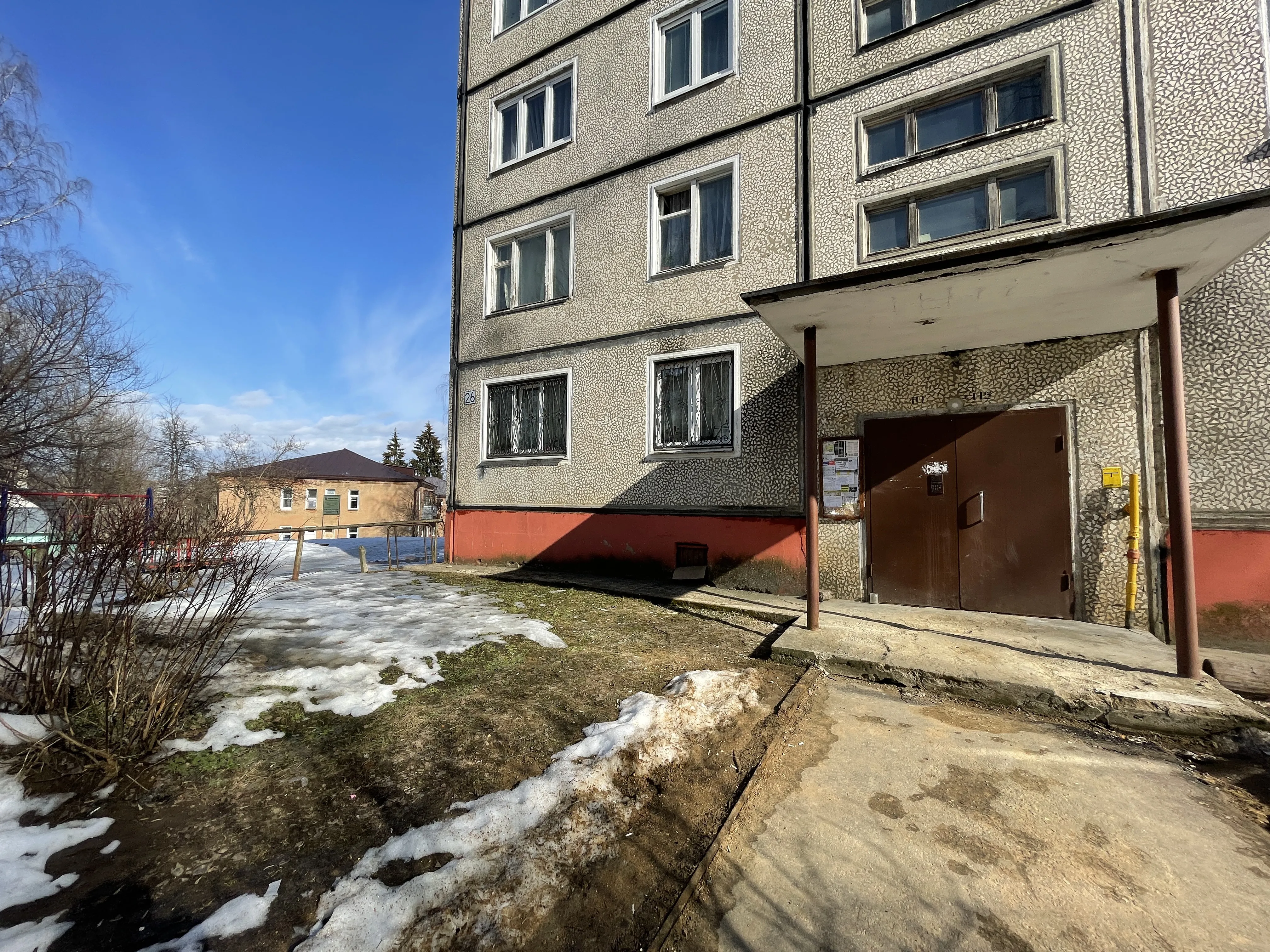 Ряд колонн и каркасов, фото 19