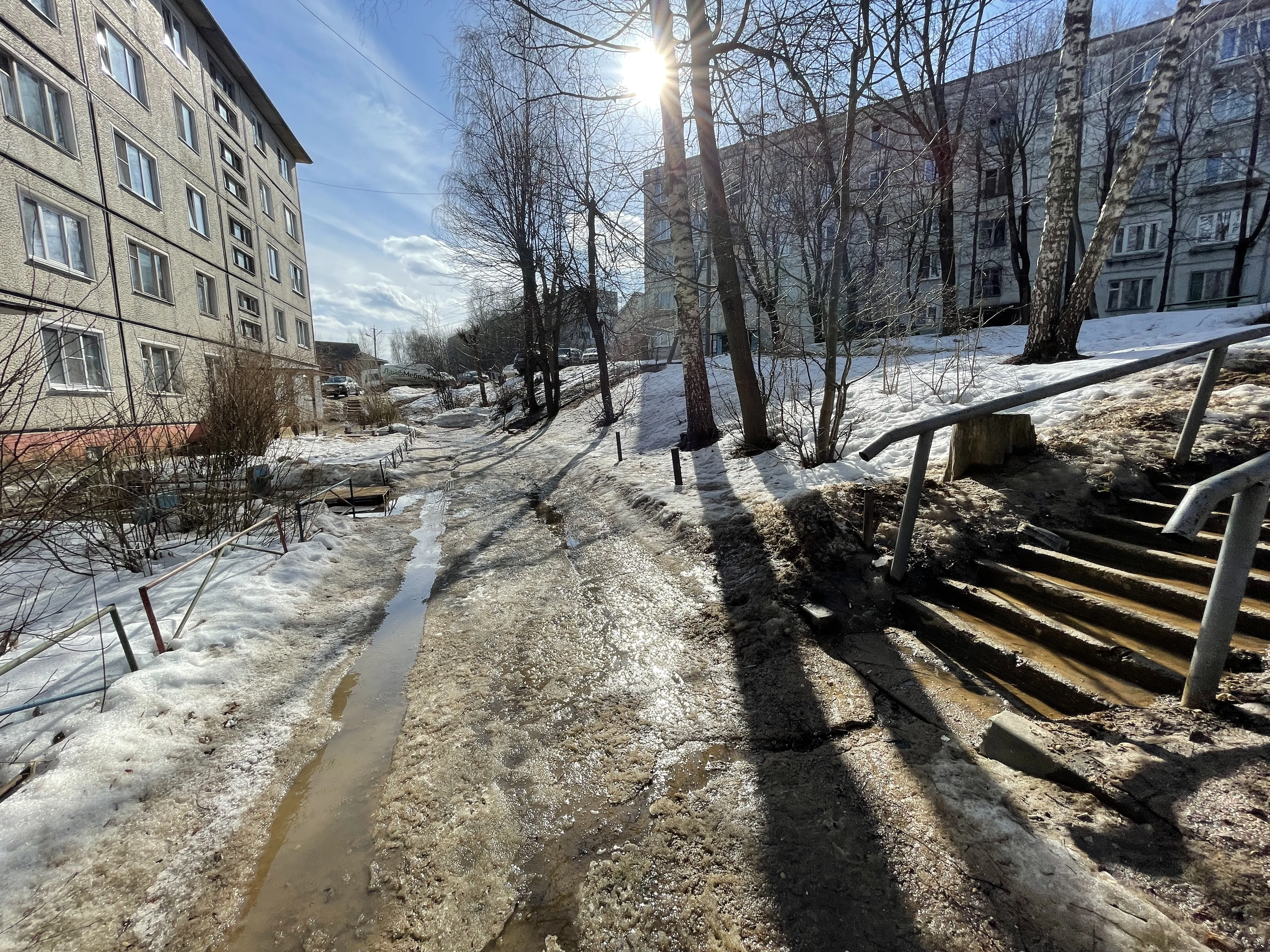 Ряд колонн и каркасов, фото 17