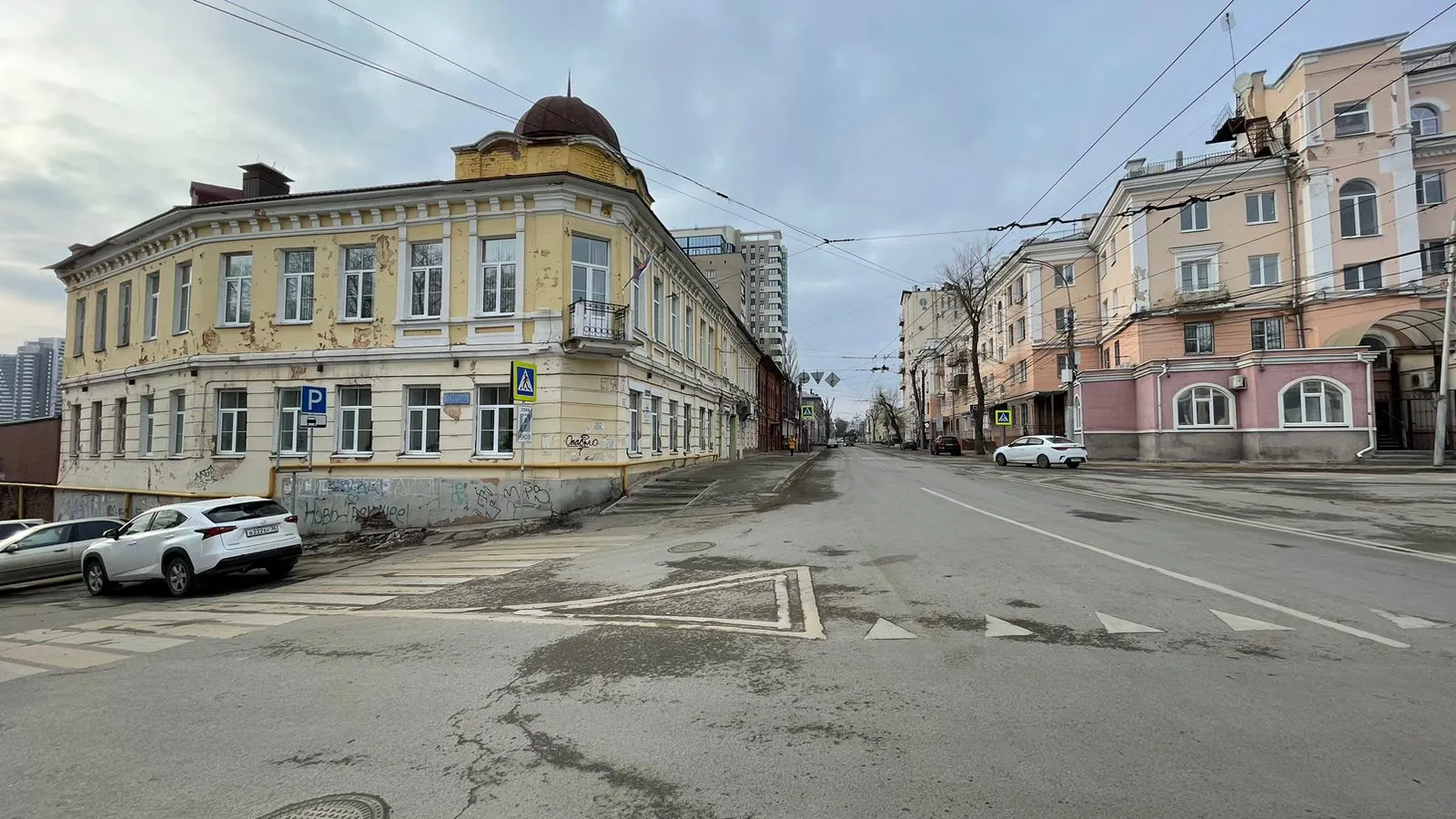 Городская улица с мостом, фото 22