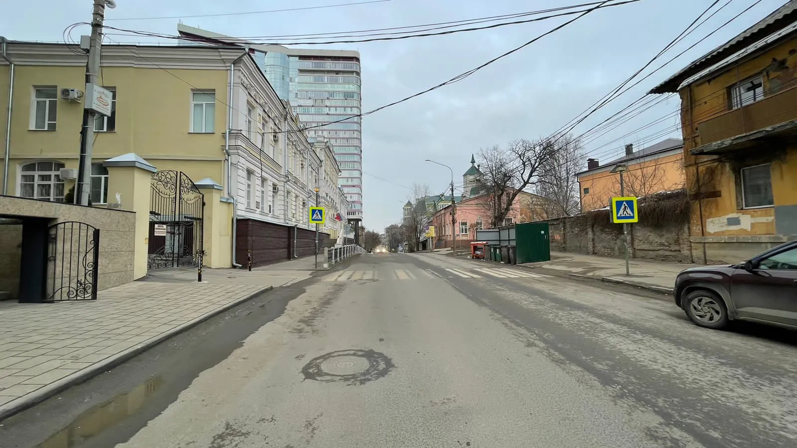 Городская улица с мостом, фото 5