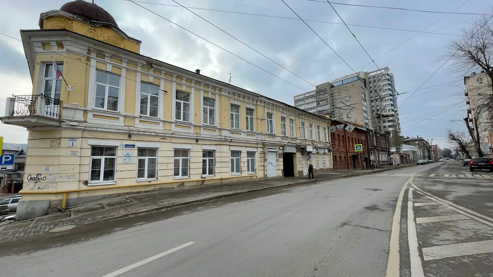 Городская улица с мостом, фото 16
