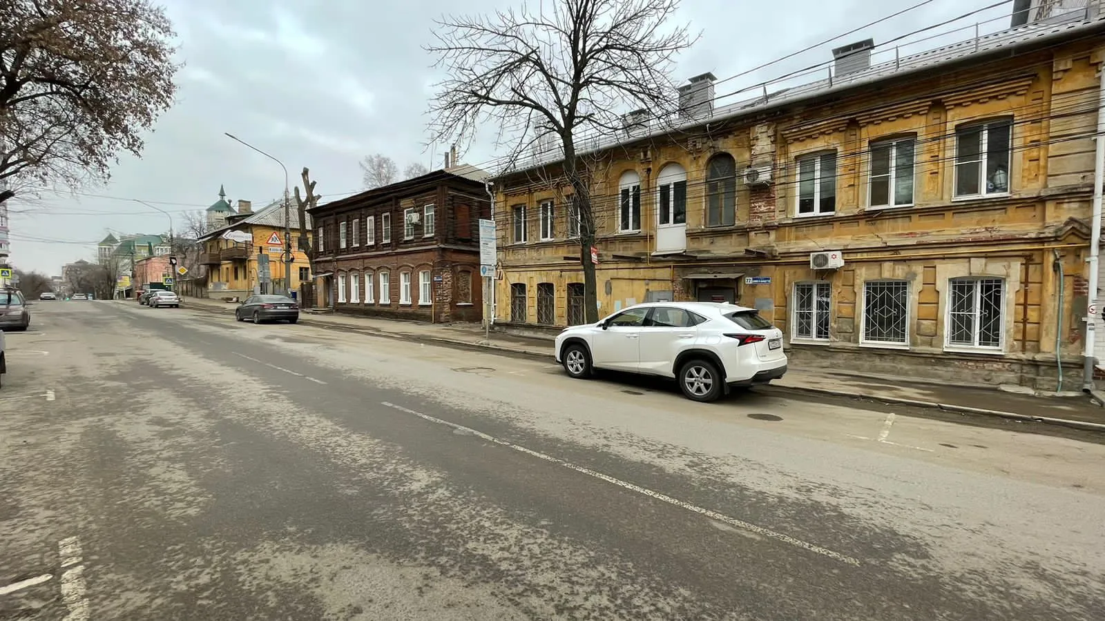 Городская улица с мостом, фото 15