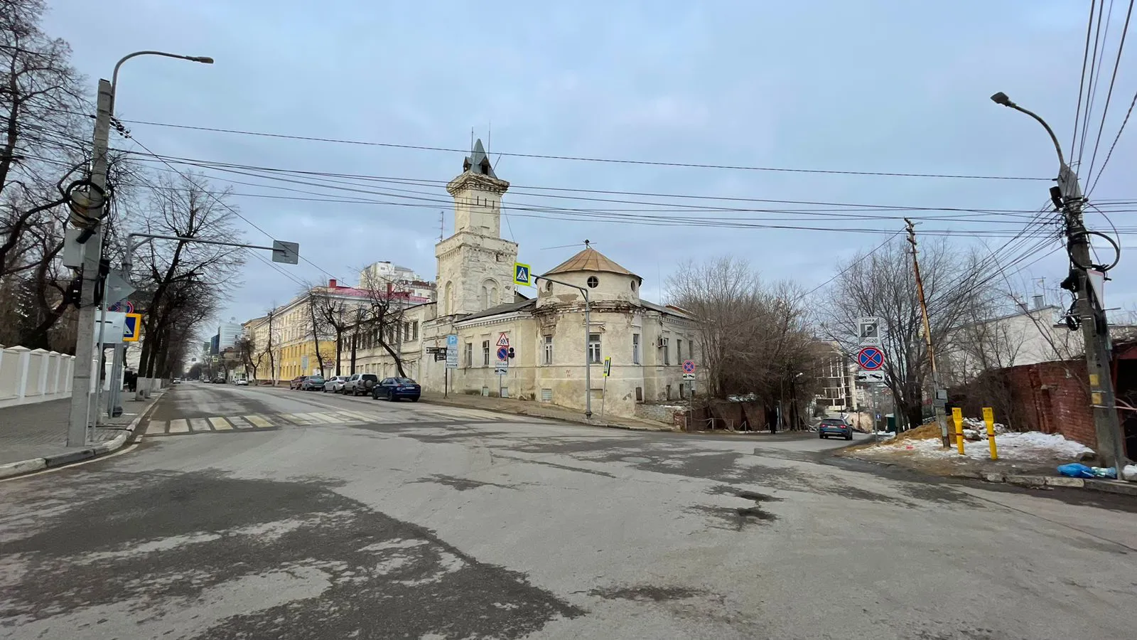 Городская улица с мостом, фото 6