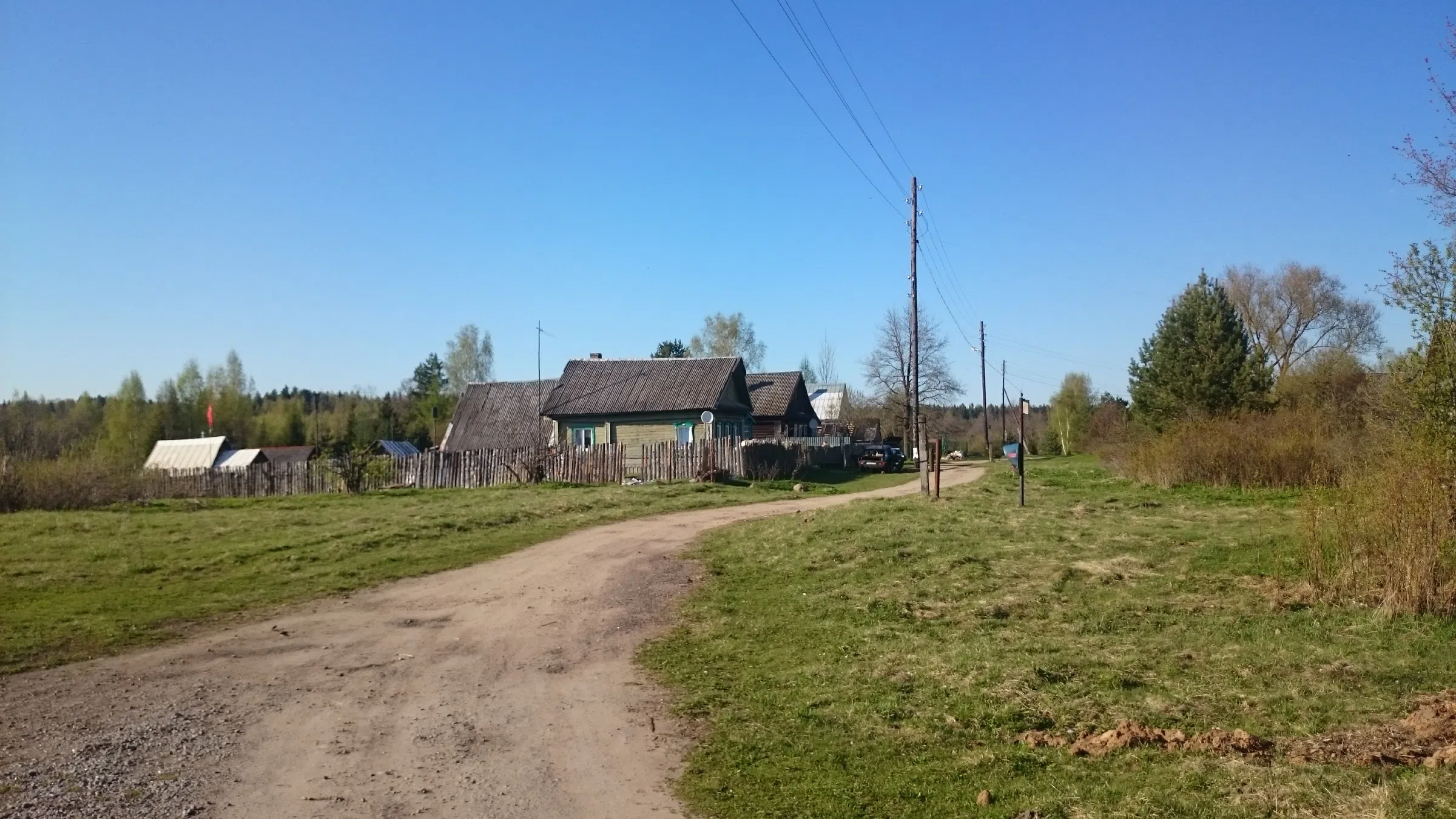Деревенская изба с забором, фото 3