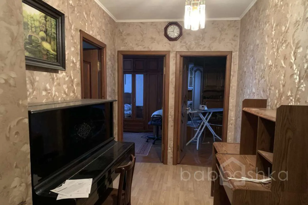 Квартира с деревянной кухней, фото 10