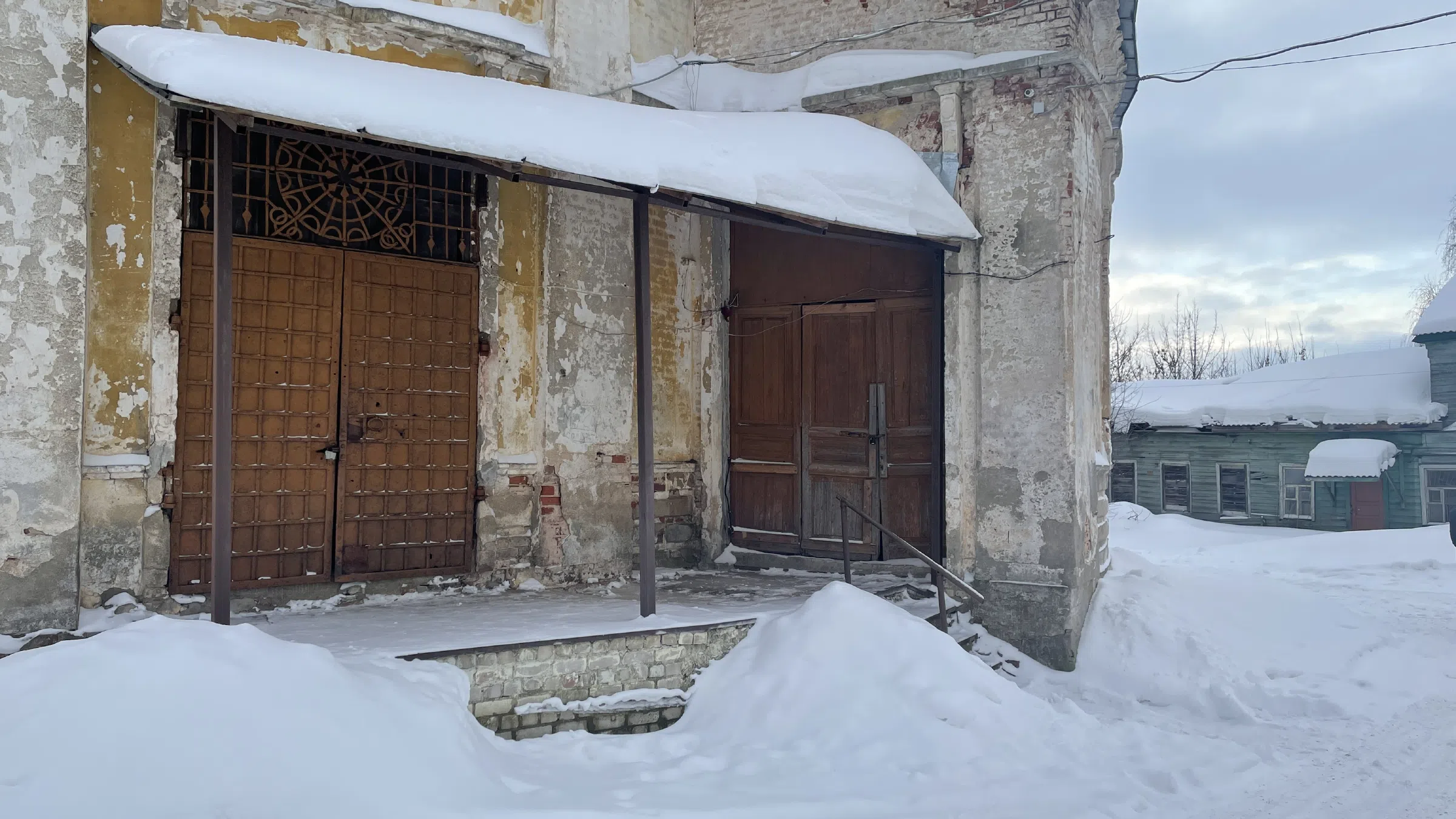 Заснеженный промдвор, фото 3