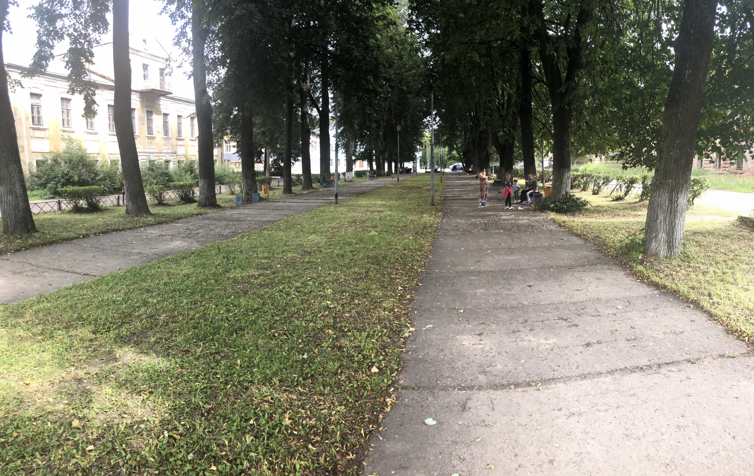 Старый парк с монументом, фото 6