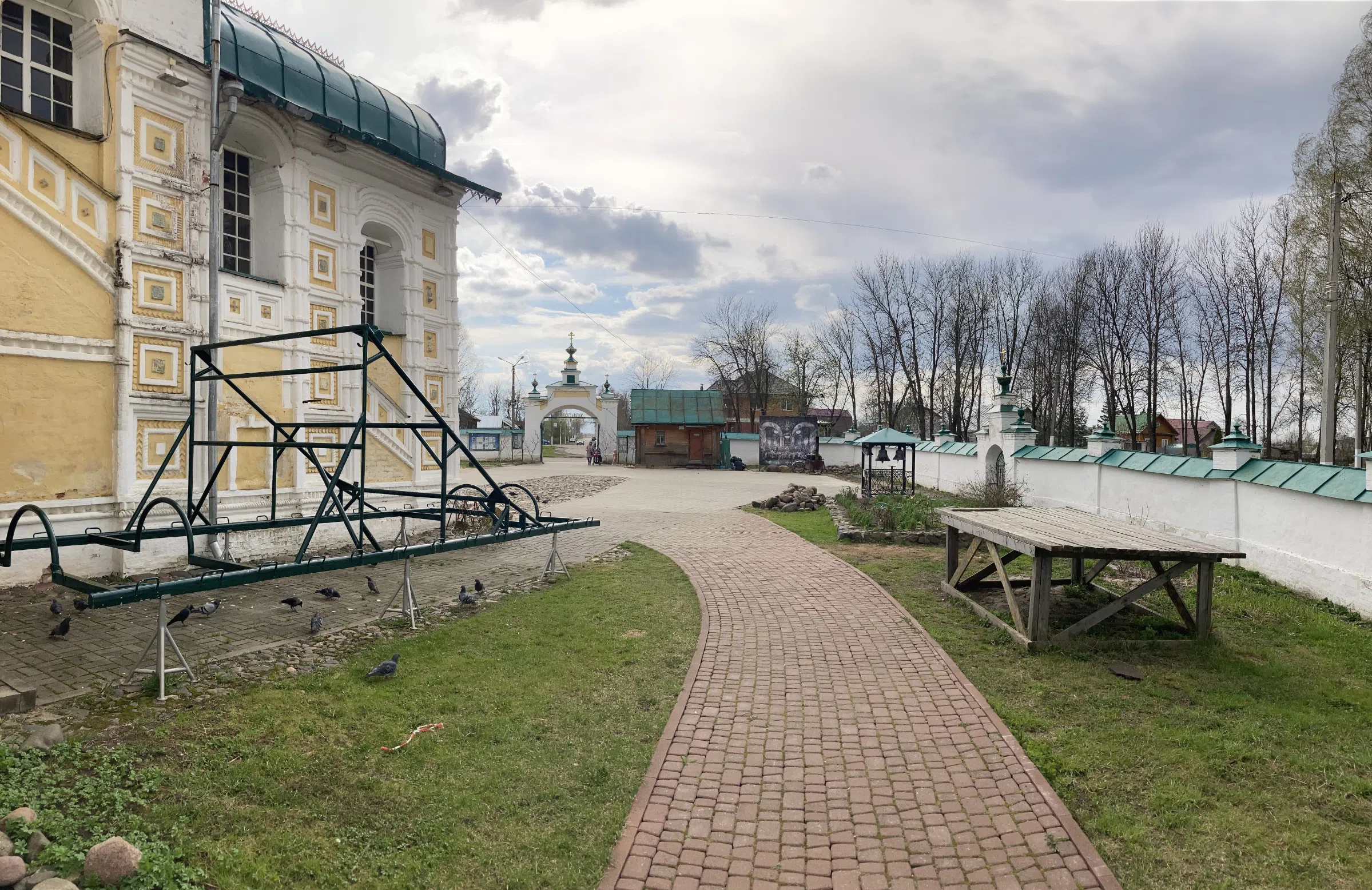 Церковь у реки, фото 22