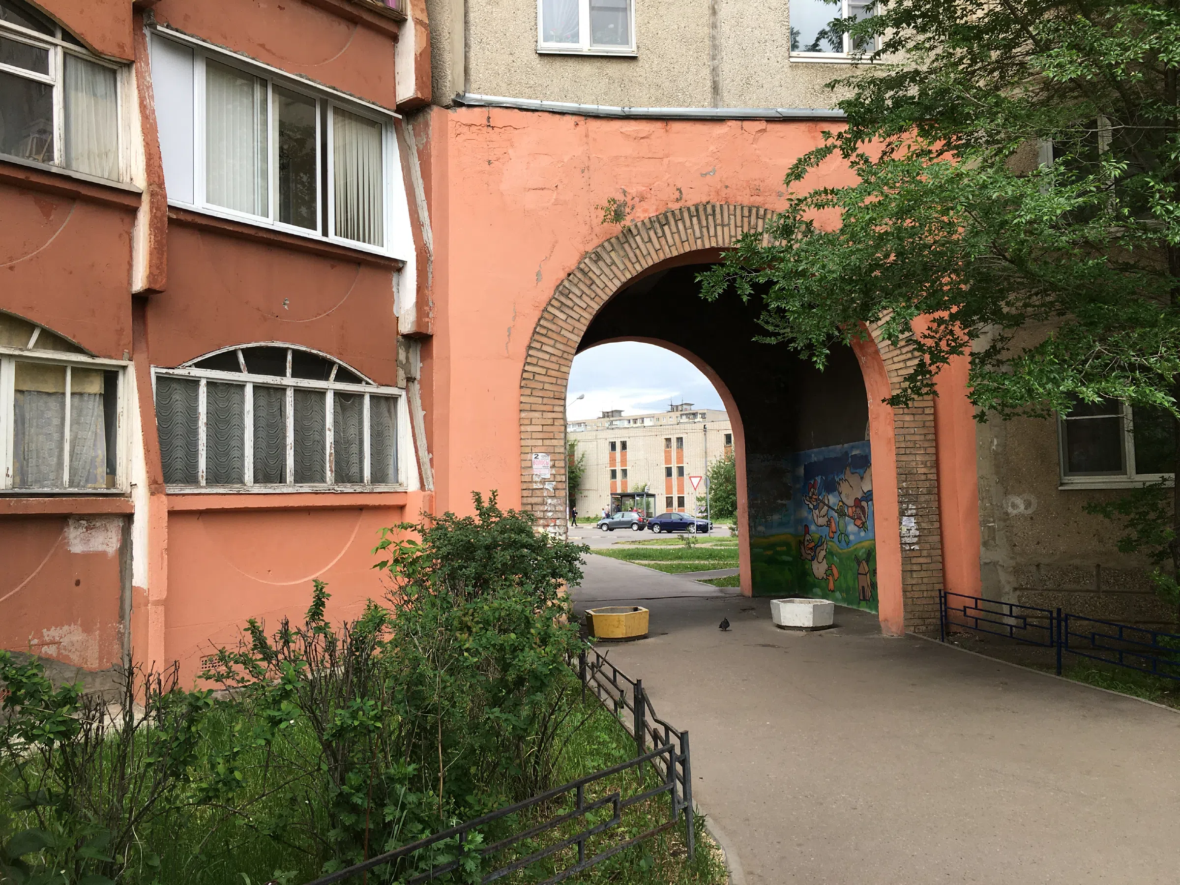 Хрущёвка со двором, фото 12