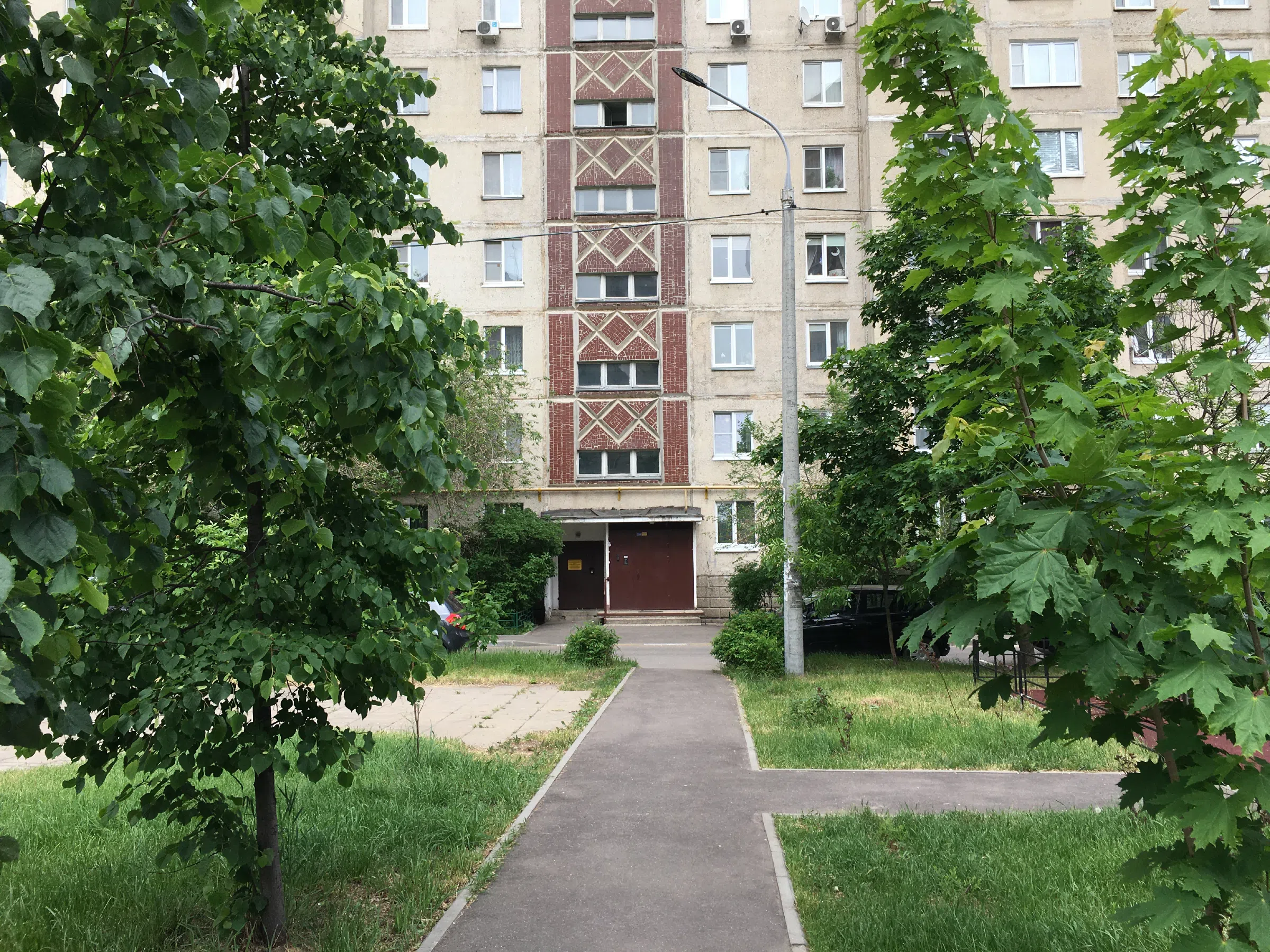 Хрущёвка со двором, фото 11