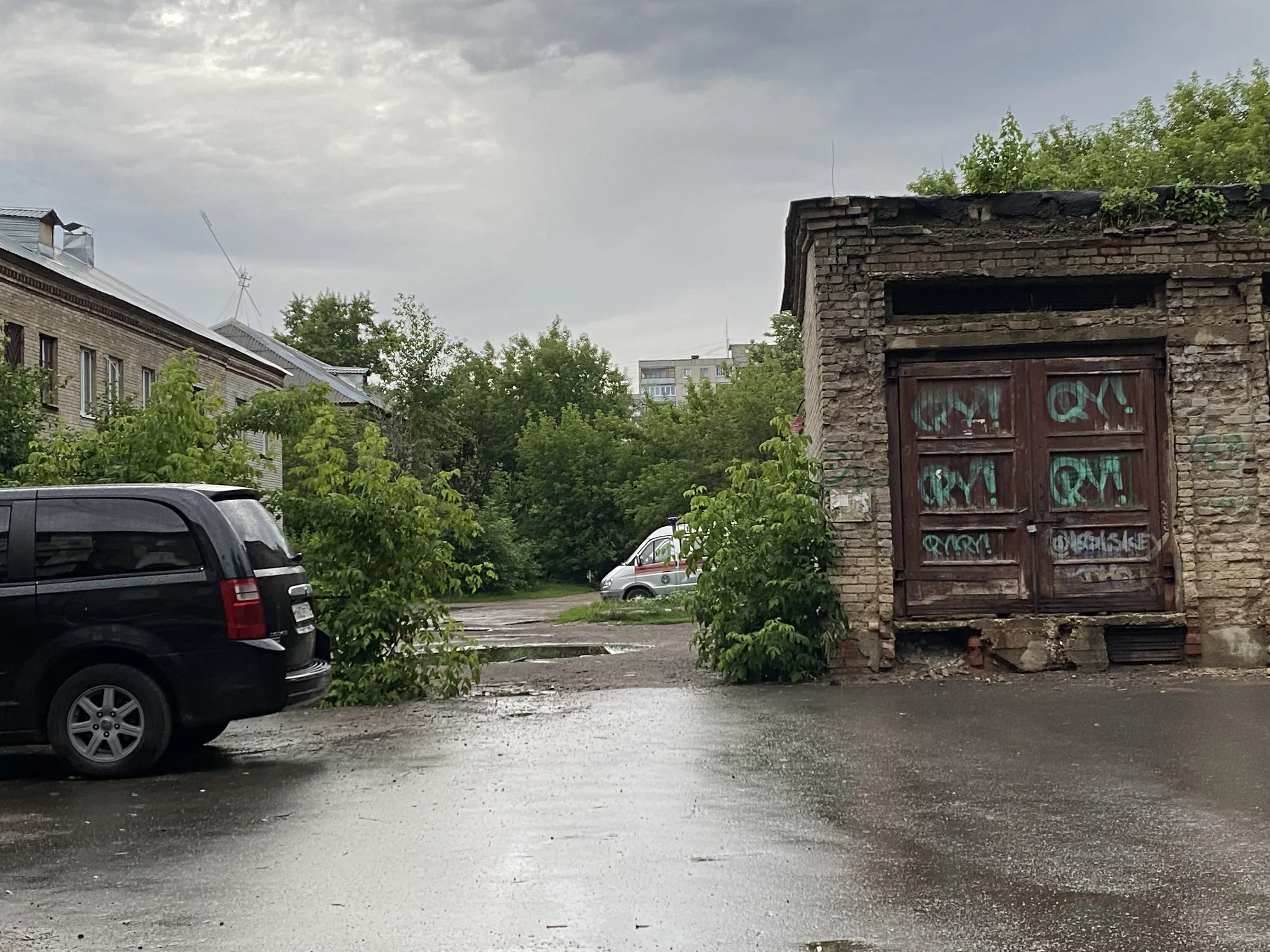 Улица с кирпичными домами, фото 6
