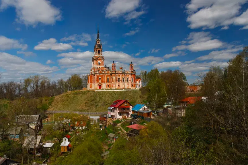 Церковь на высоком холме, фото 4