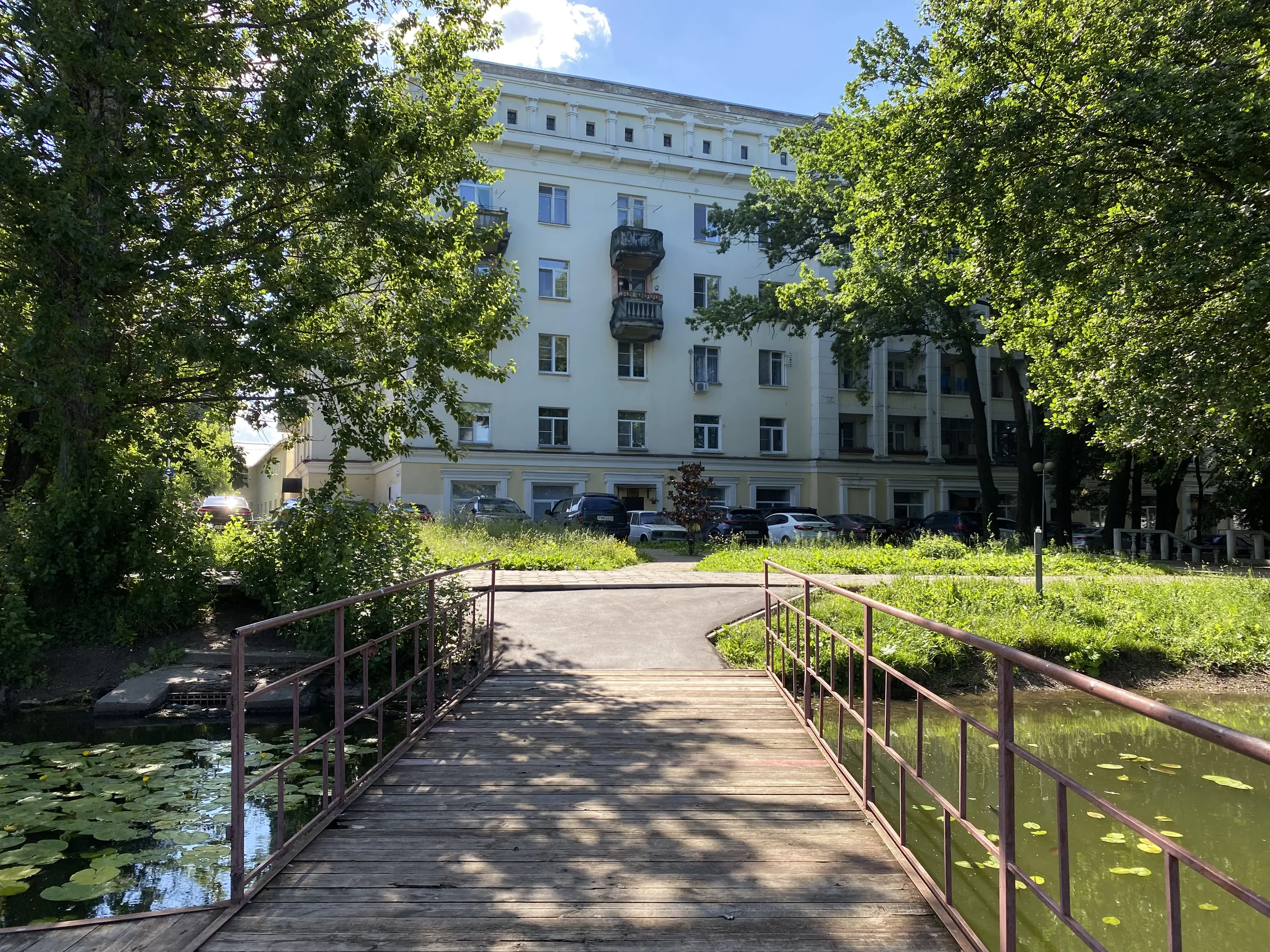 Парк у пруда с лилиями, фото 23