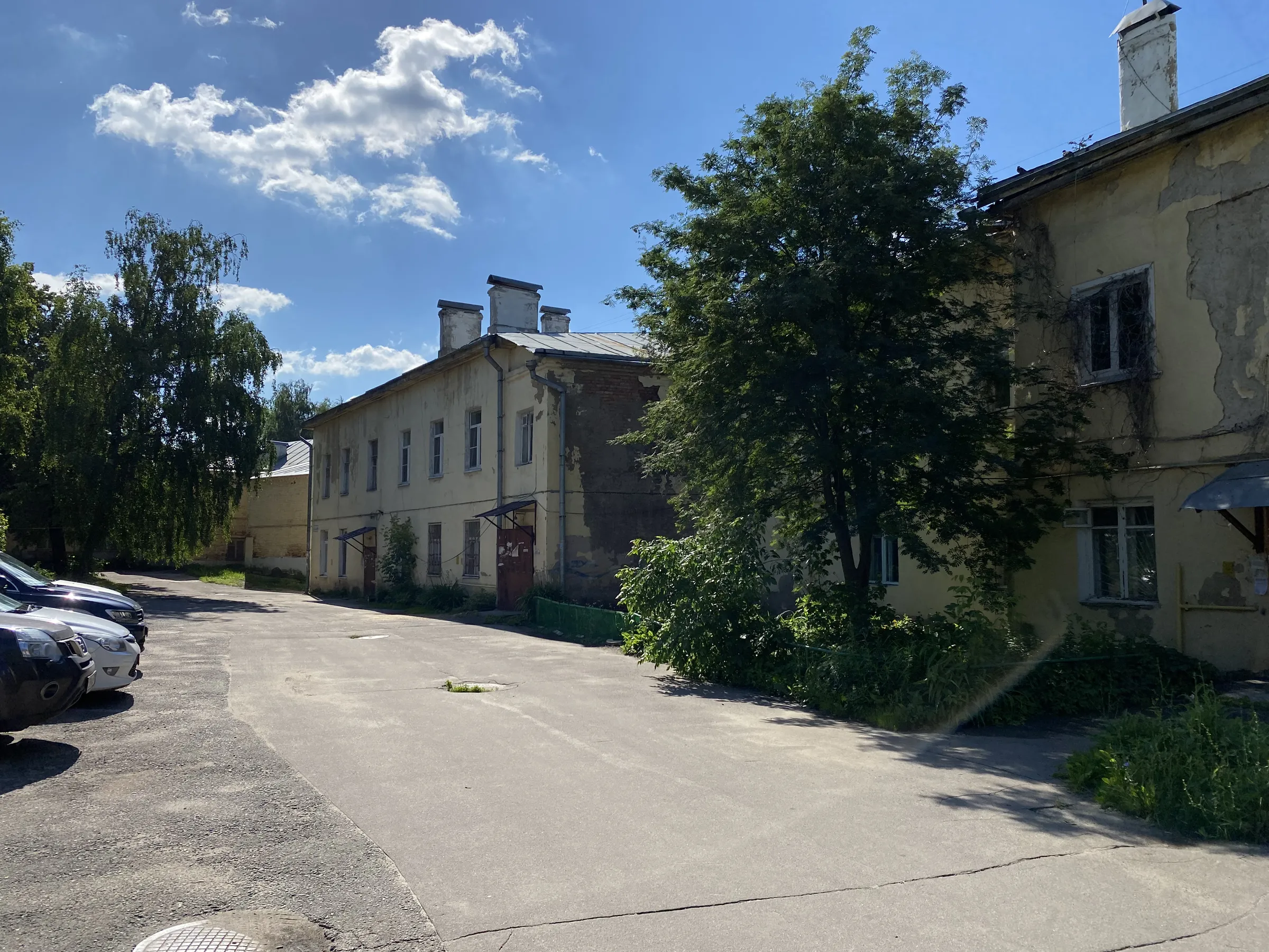 Старый двор с колокольней, фото 10