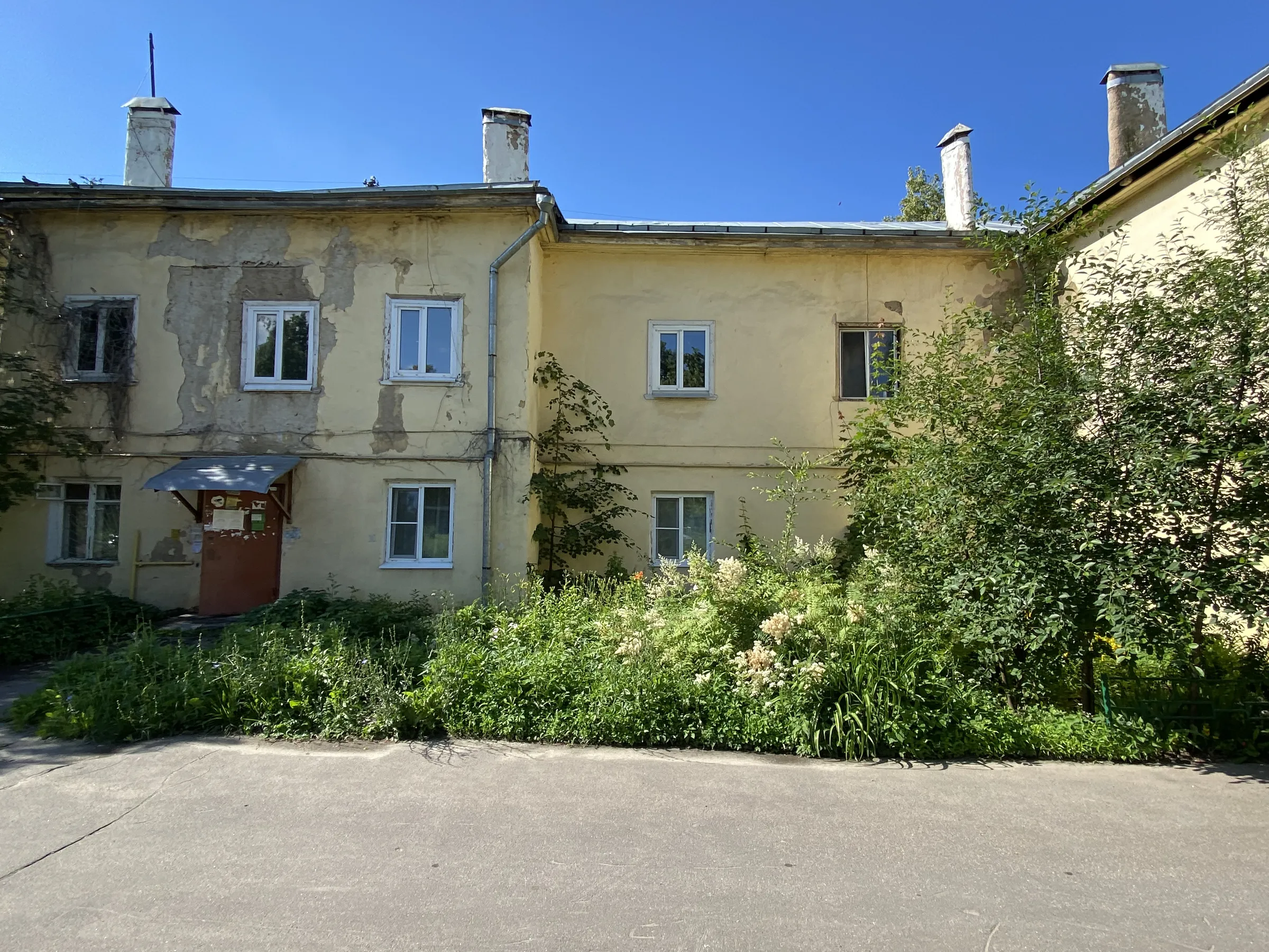 Старый двор с колокольней, фото 12