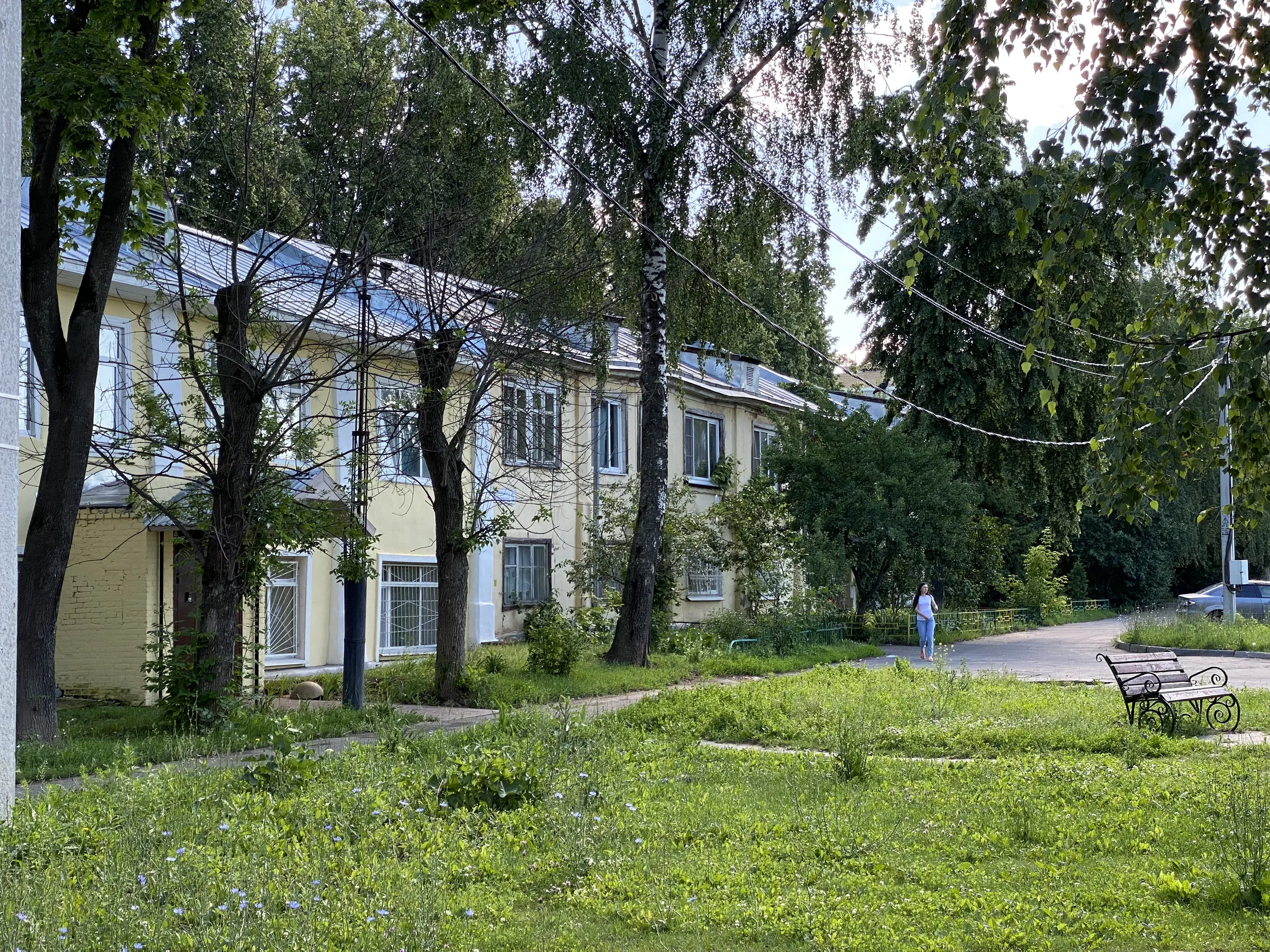 Старый двор с колокольней, фото 3