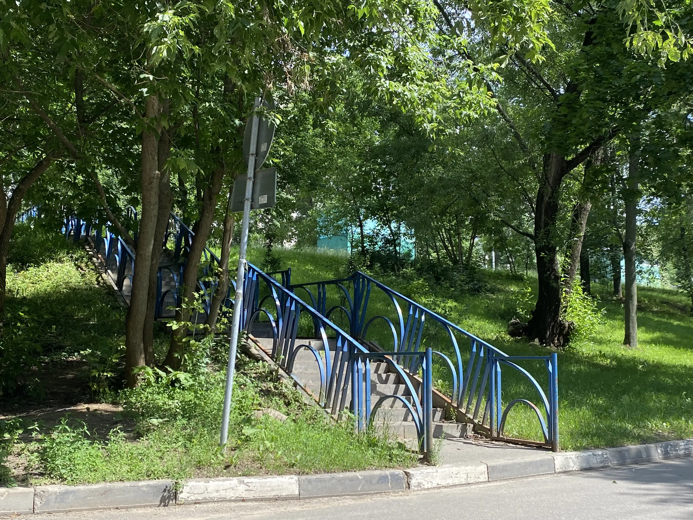 Панелька во дворе, фото 11