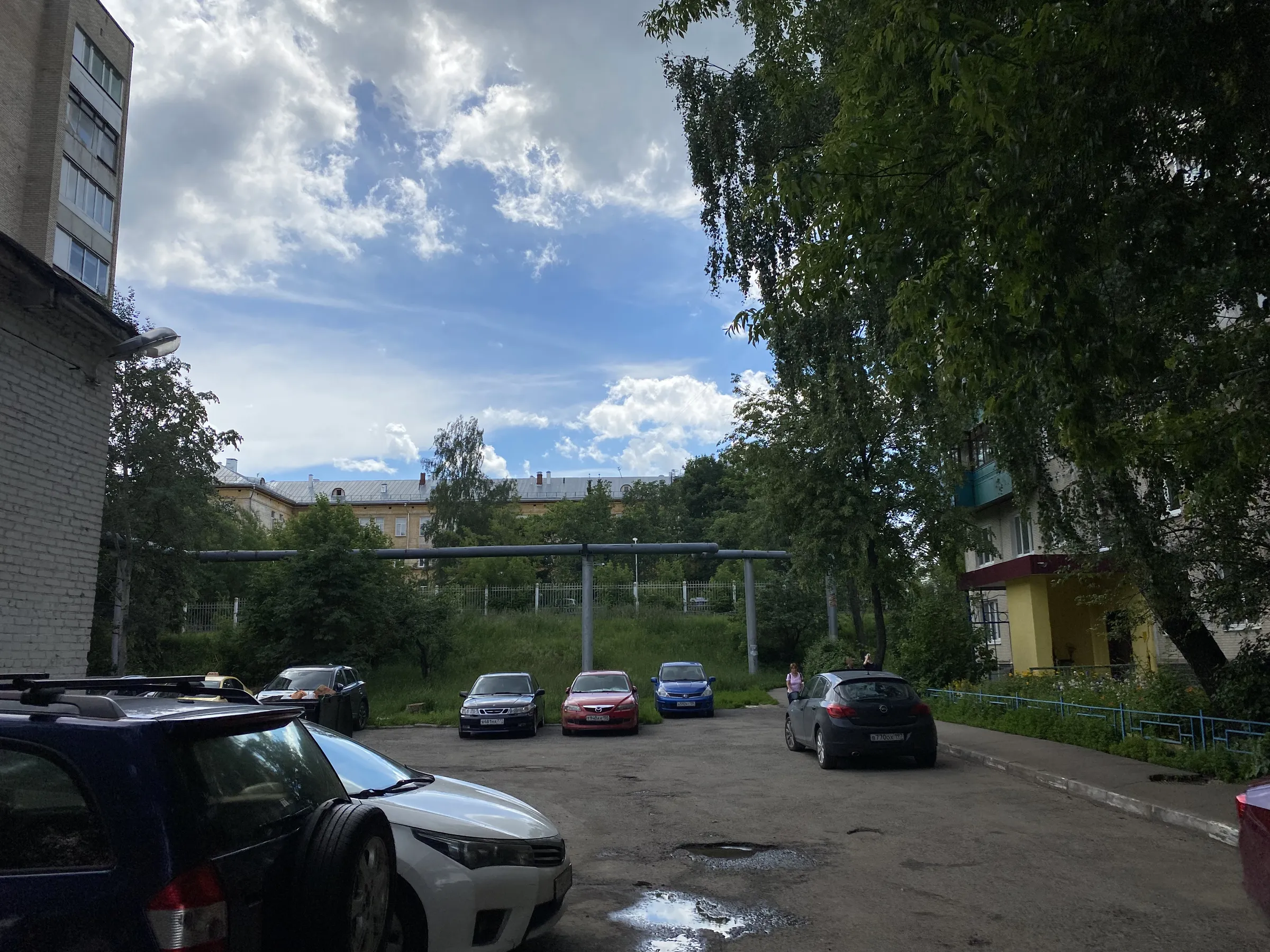 Двор с трубопроводом, фото 10