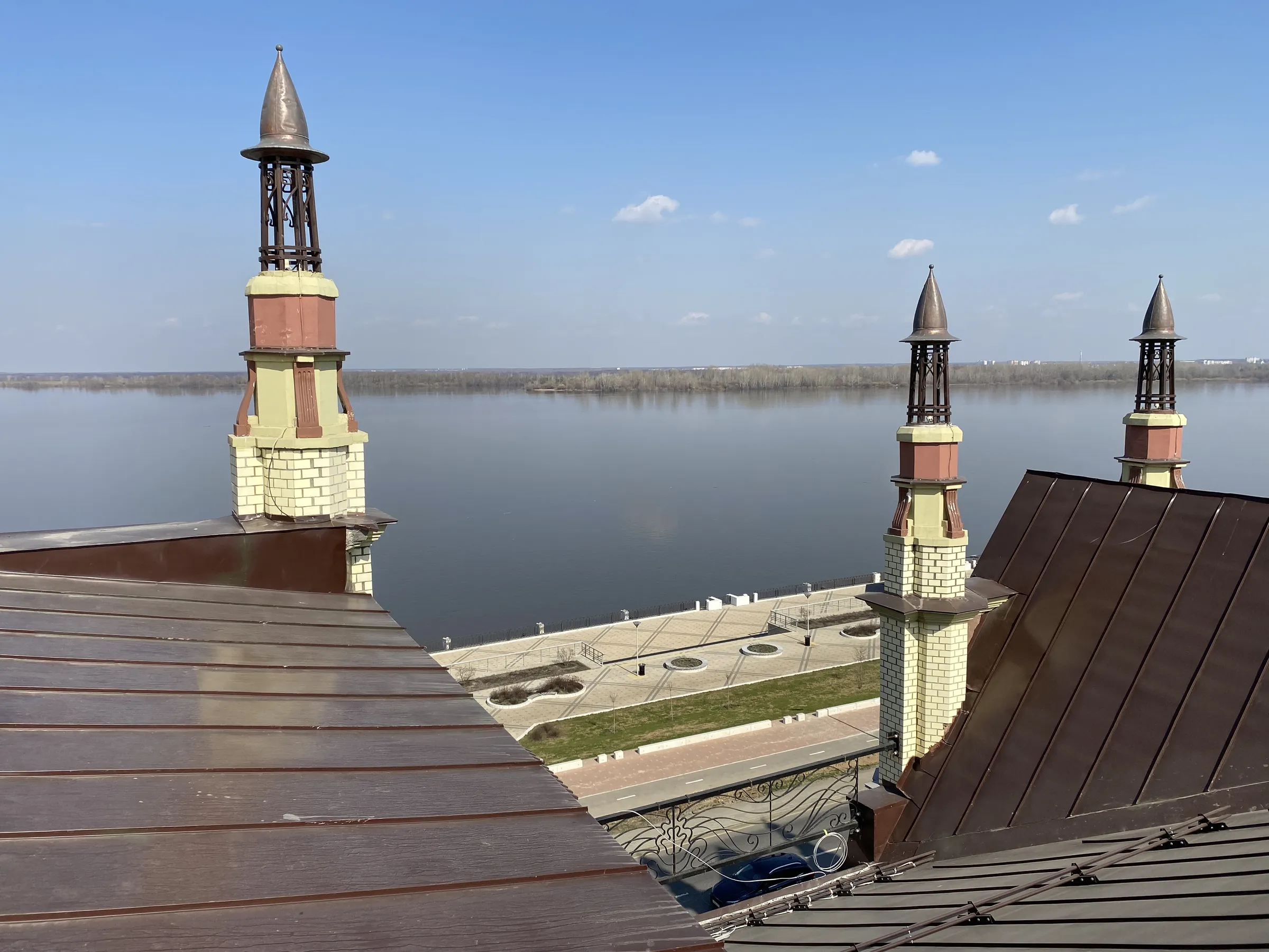Офис с видом на Волгу и башенки, фото 3