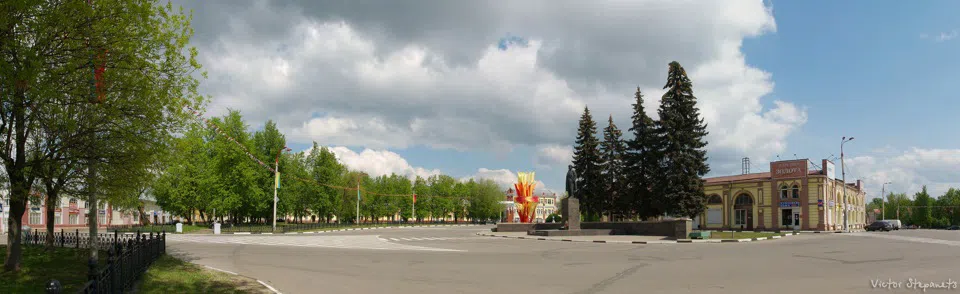 Городская площадь с ёлками, фото 5