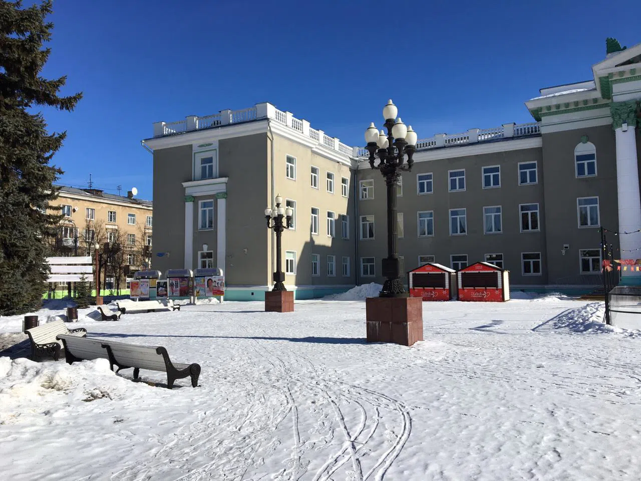 Зимний сквер с колоннадой, фото 11