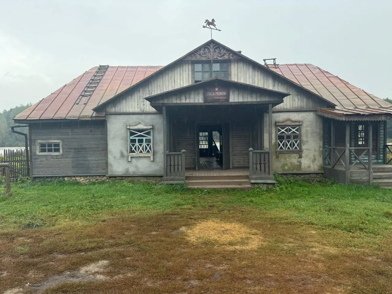 Лесная деревня на озере, фото 7
