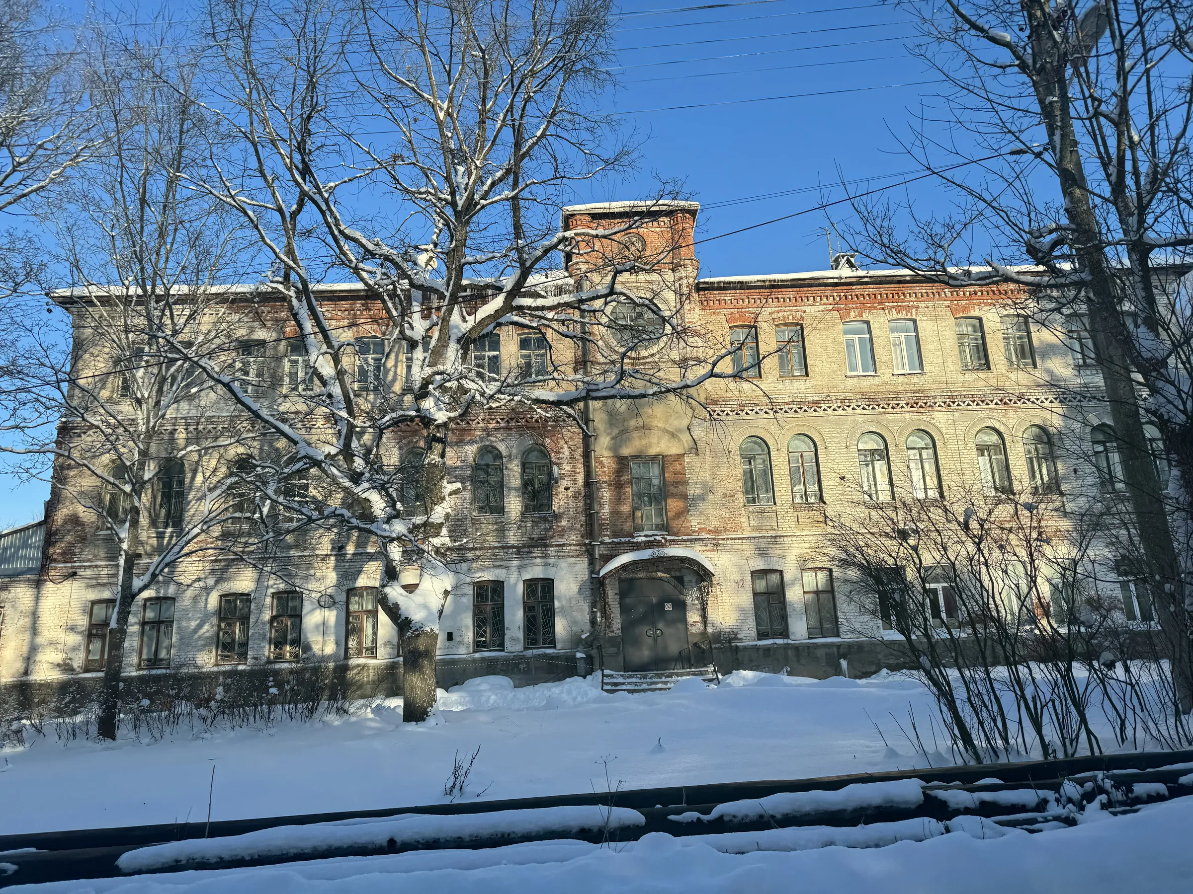 Завод круглое окно, фото 11