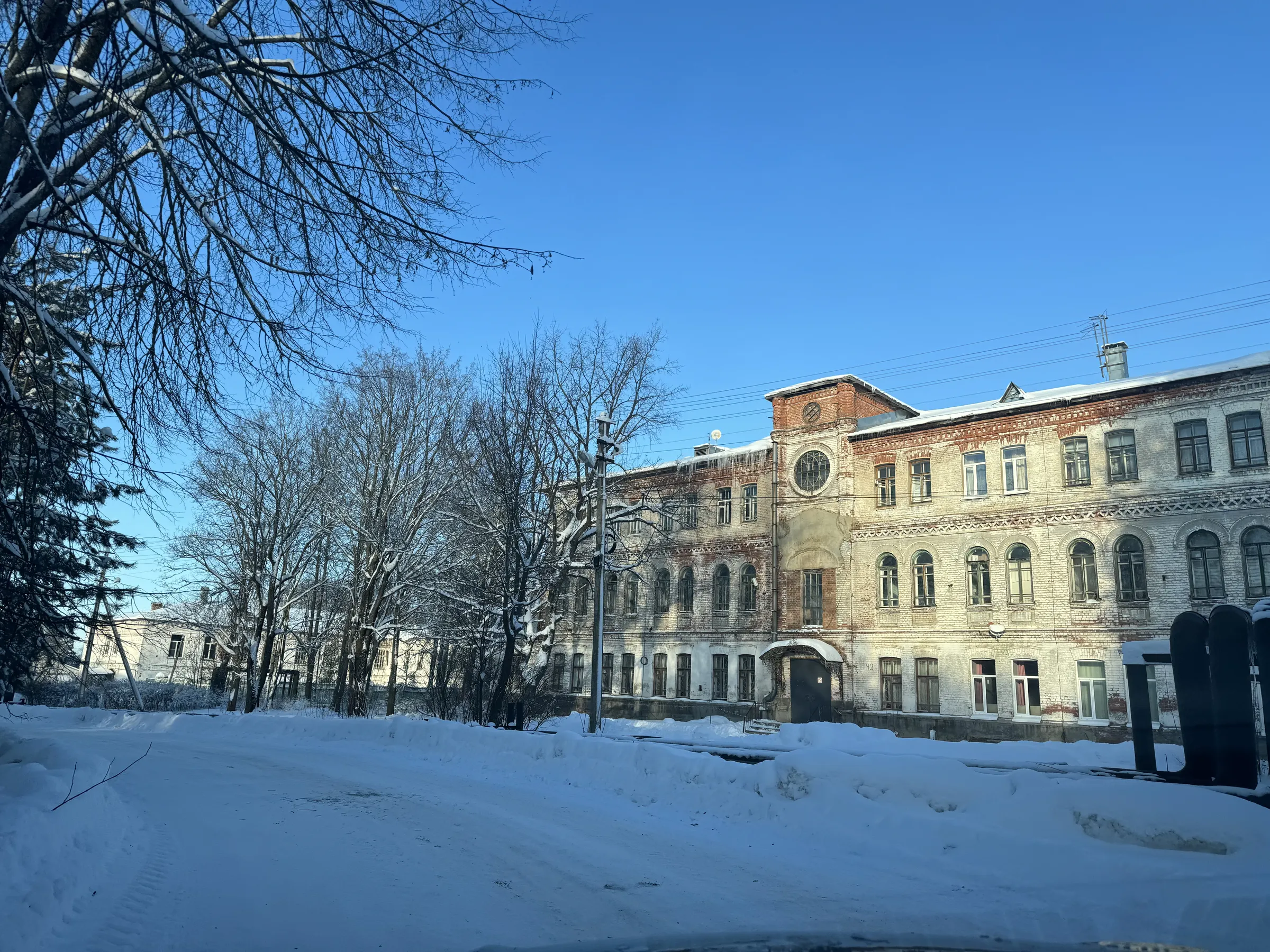 Завод круглое окно, фото 1