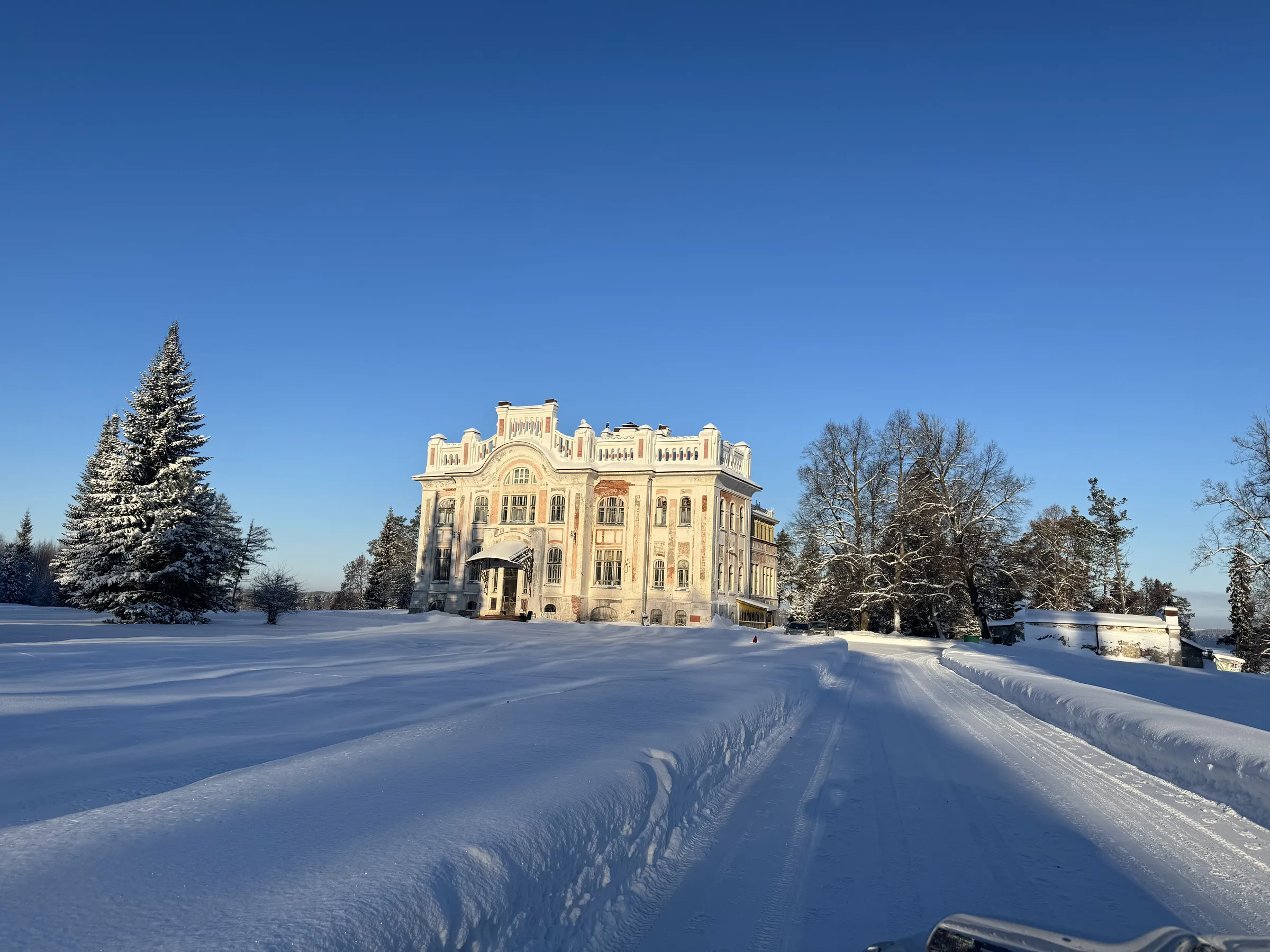 Заброшенная зимняя усадьба, фото 1