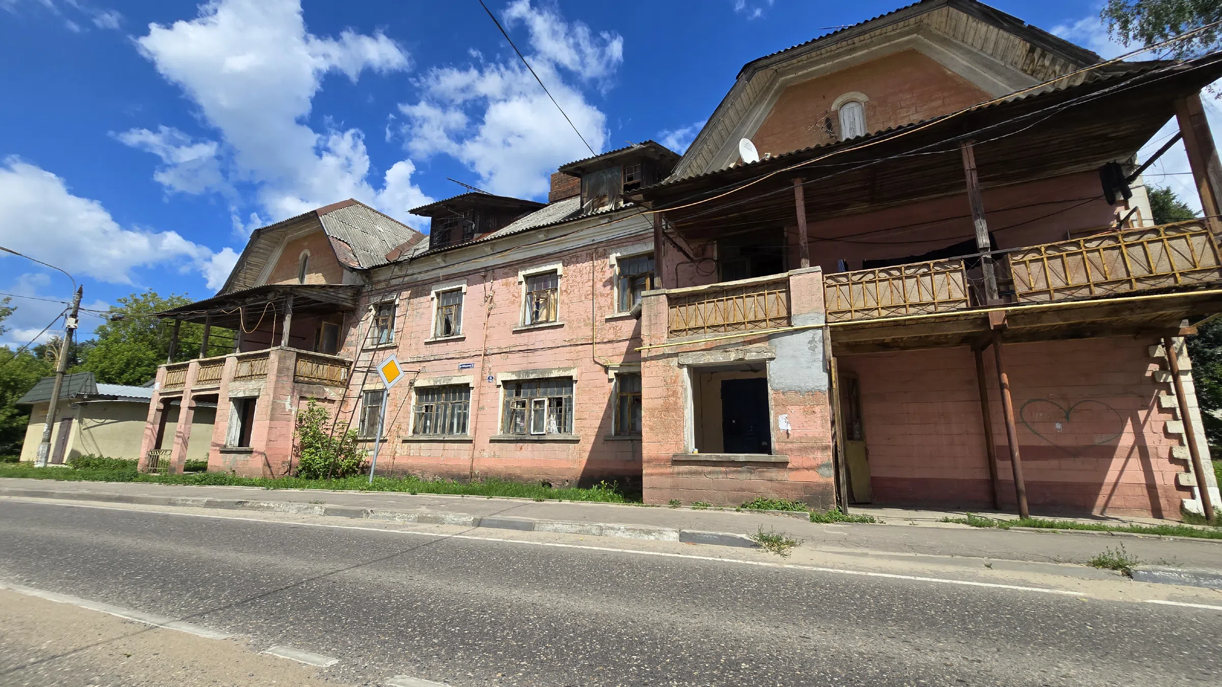 Кирпичная сталинка с двором, фото 21