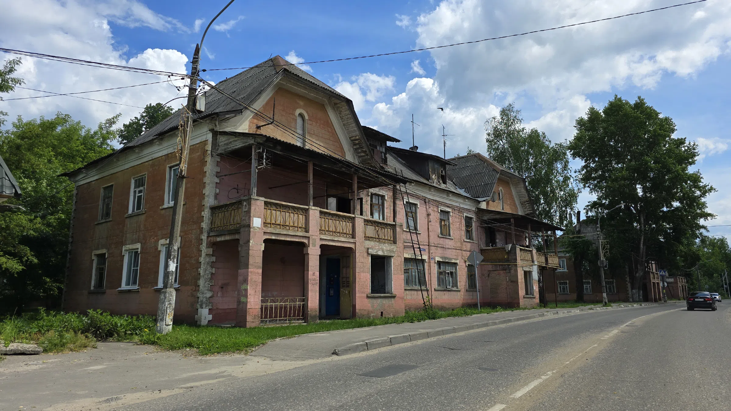 Кирпичная сталинка с двором, фото 17