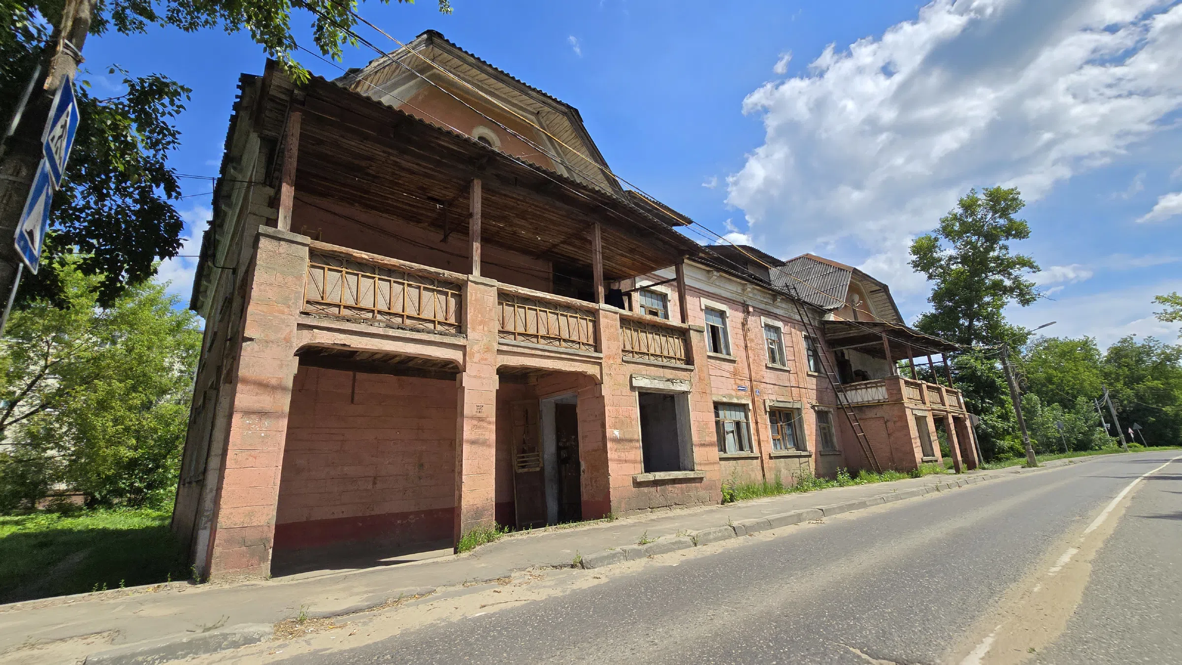 Кирпичная сталинка с двором, фото 24