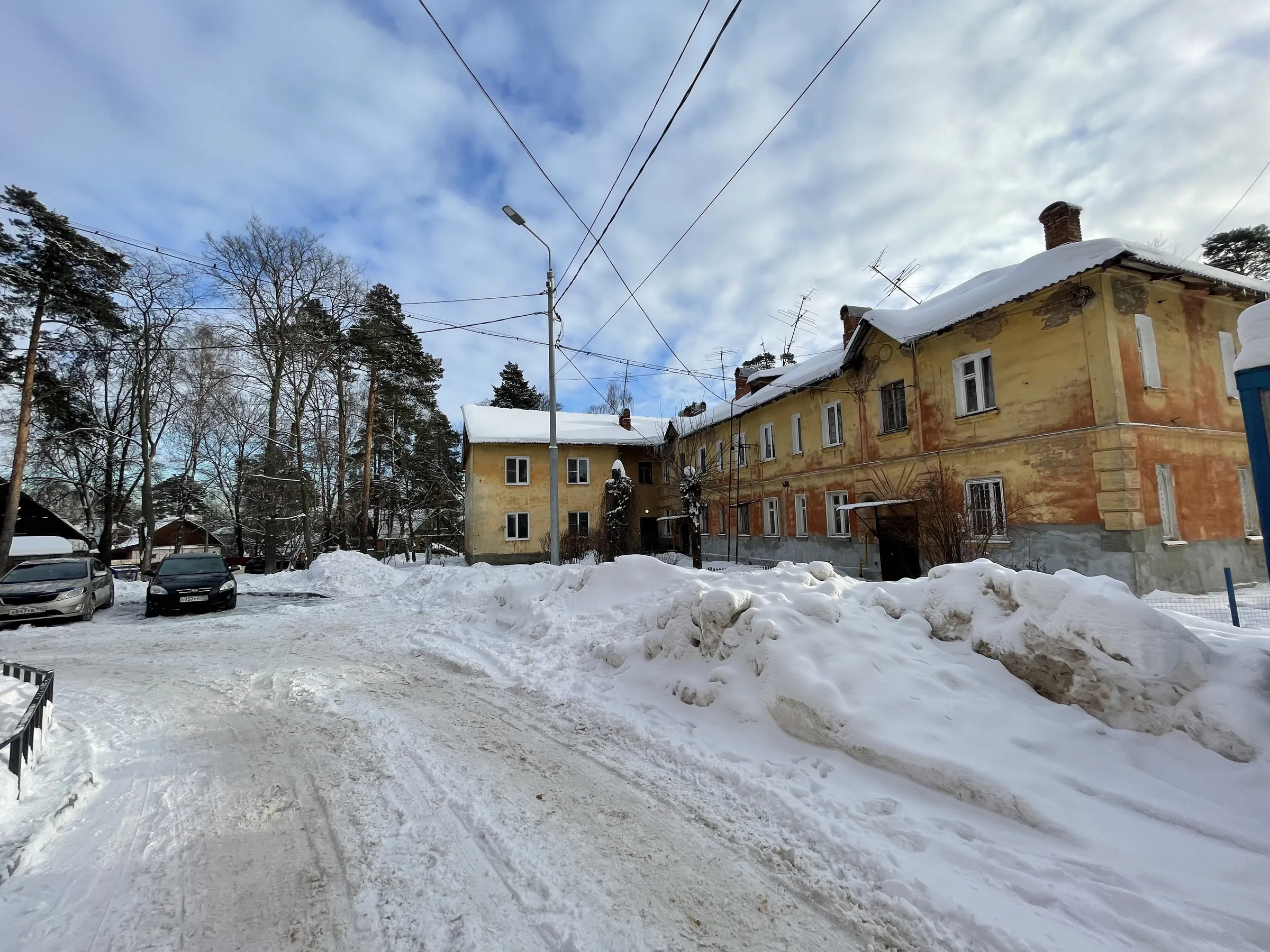 Жёлтая сталинка деревня, фото 6