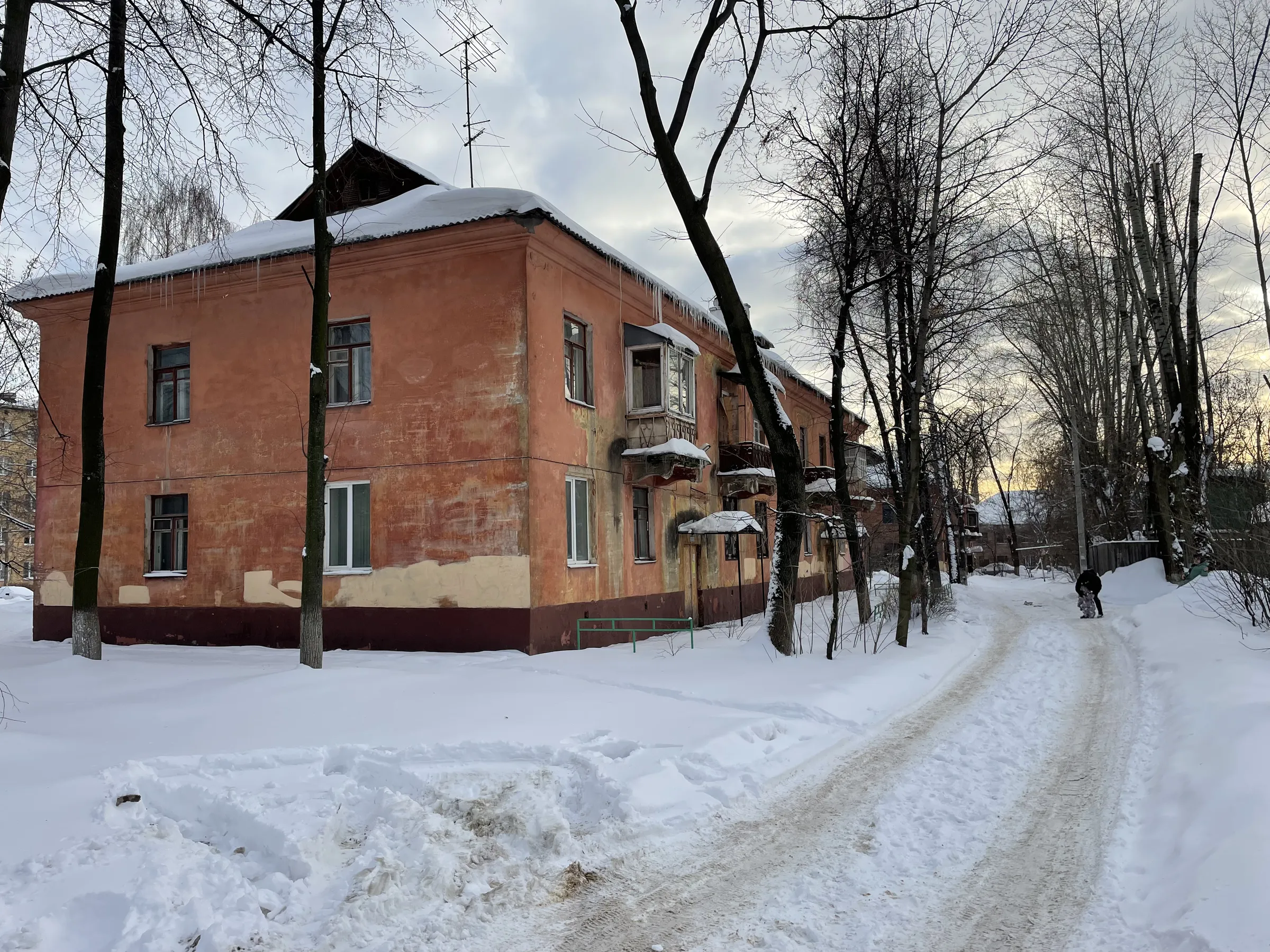 Жёлтая сталинка деревня, фото 20
