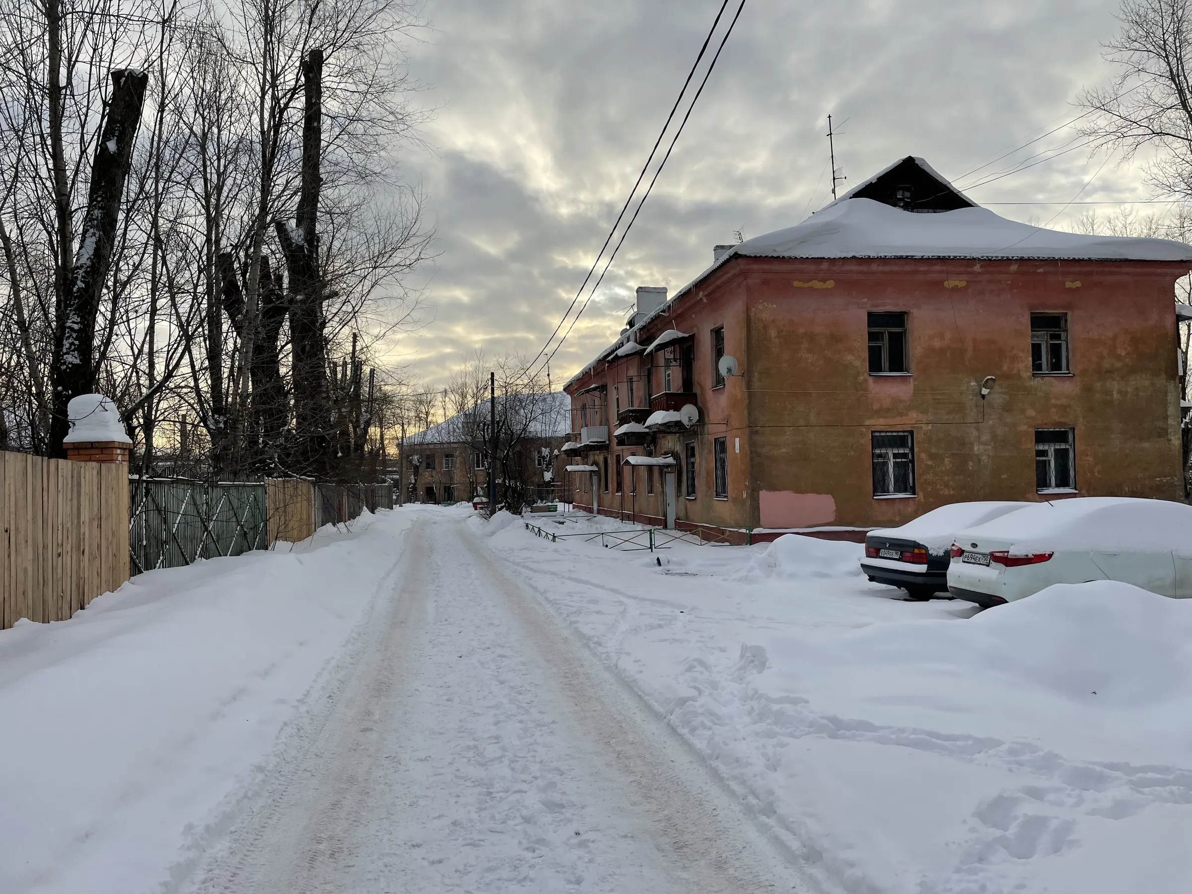 Жёлтая сталинка деревня, фото 15