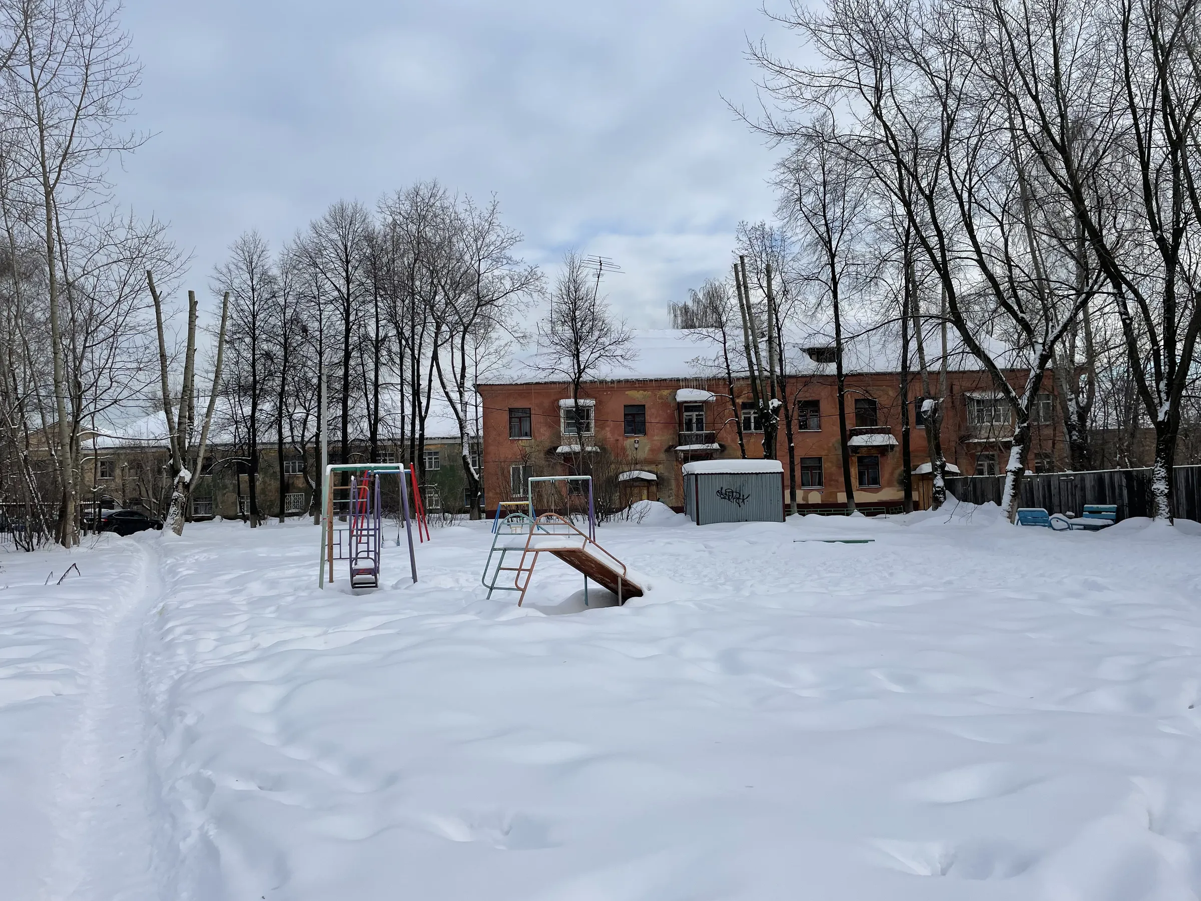 Жёлтая сталинка деревня, фото 18