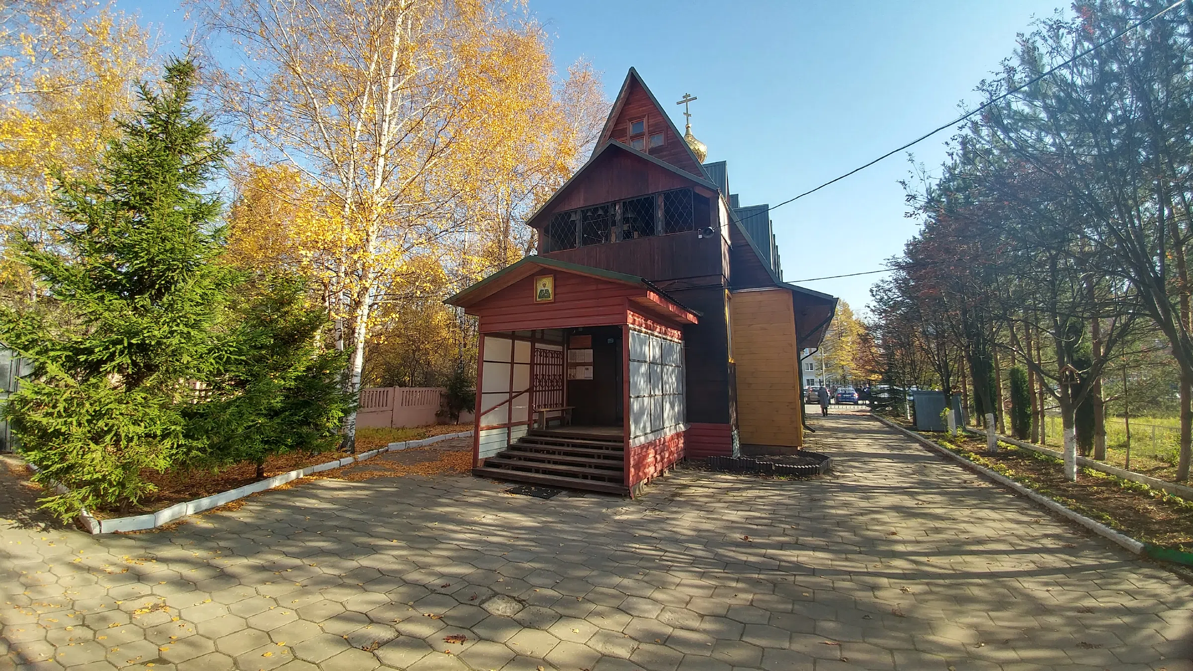 Парковка у жилых домов, фото 16