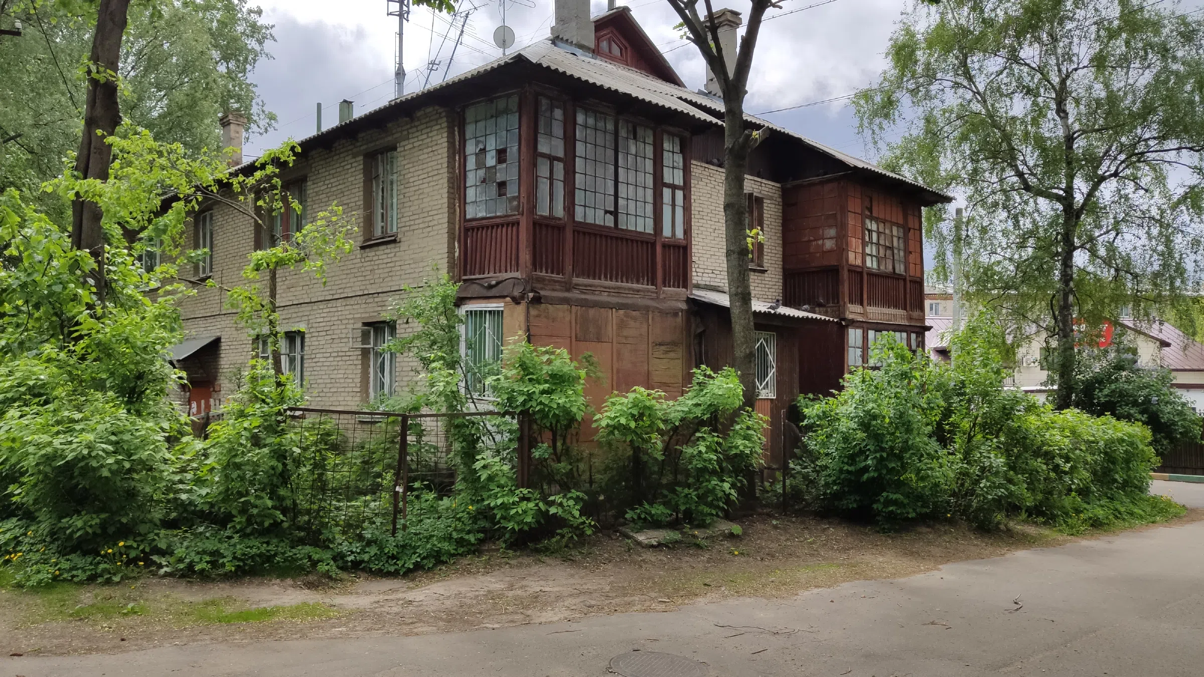 Деревенский дом с резьбой, фото 14