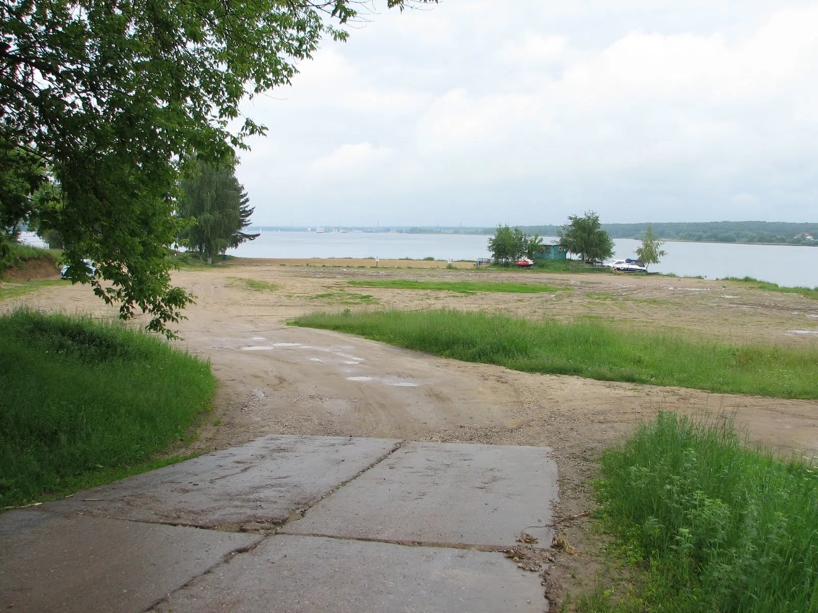 Природный ландшафт с водоемом, фото 20